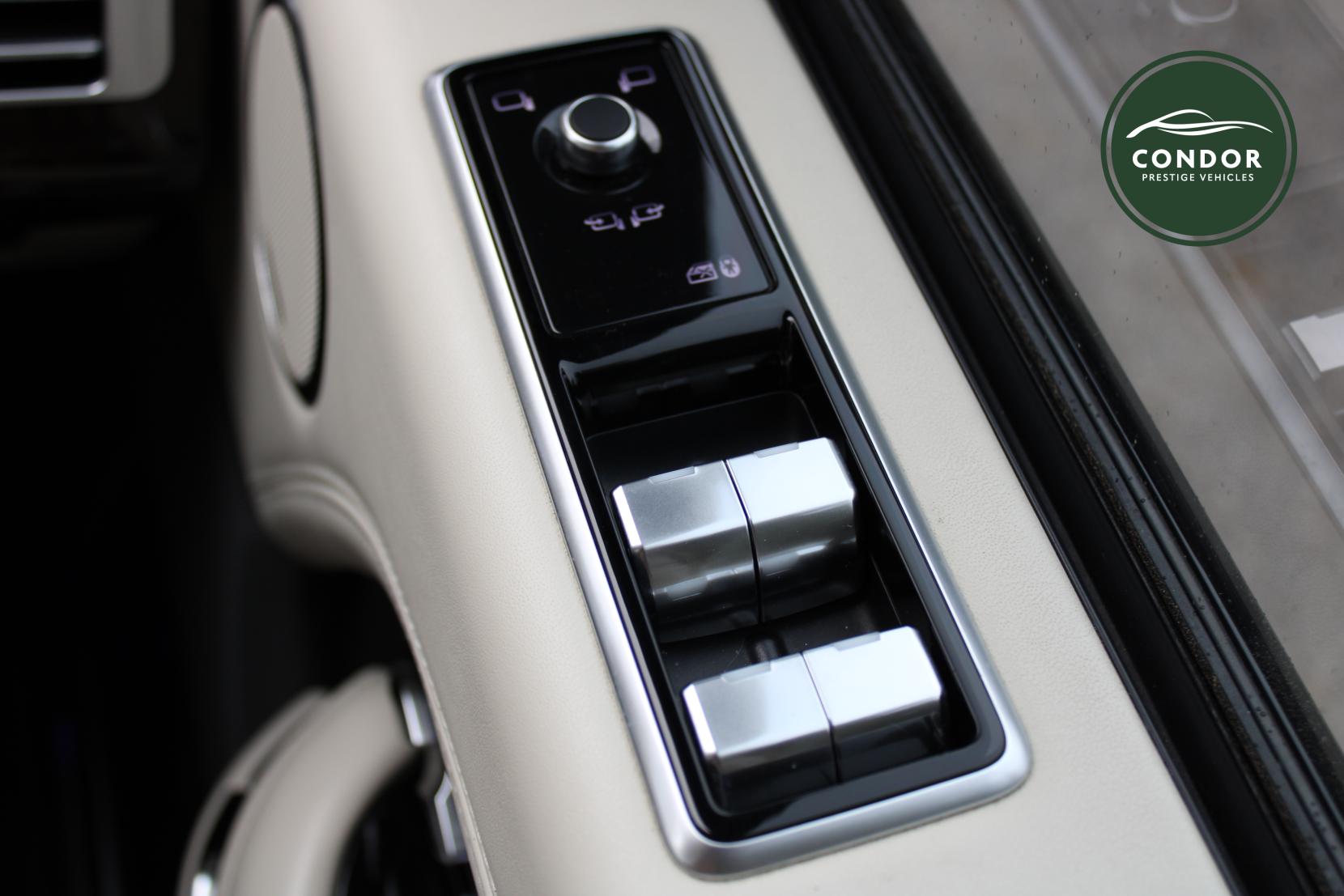 Land Rover Range Rover 4.4 SD V8 Autobiography SUV 5dr Diesel Auto 4WD Euro 6 (s/s) (339 ps)