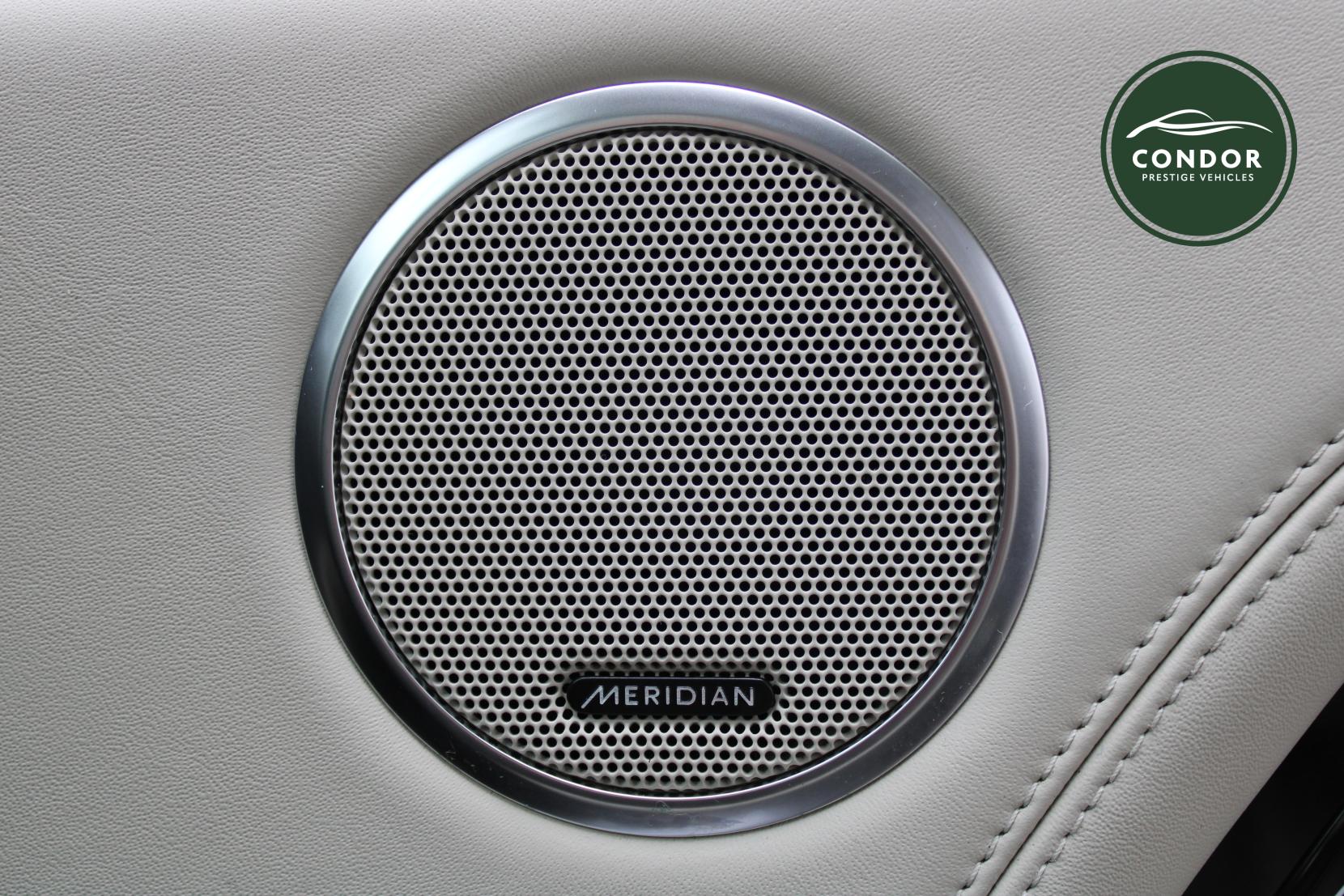 Land Rover Range Rover 4.4 SD V8 Autobiography SUV 5dr Diesel Auto 4WD Euro 6 (s/s) (339 ps)