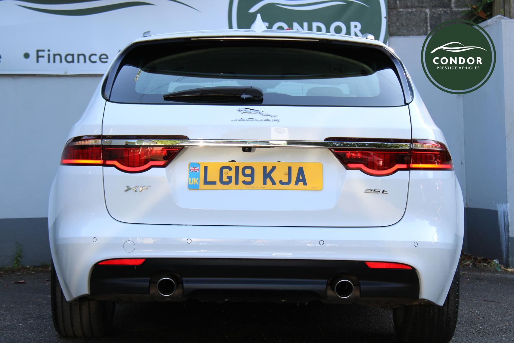 Jaguar XF 2.0i Portfolio GPF Sportbrake 5dr Petrol Auto Euro 6 (s/s) (250 ps)