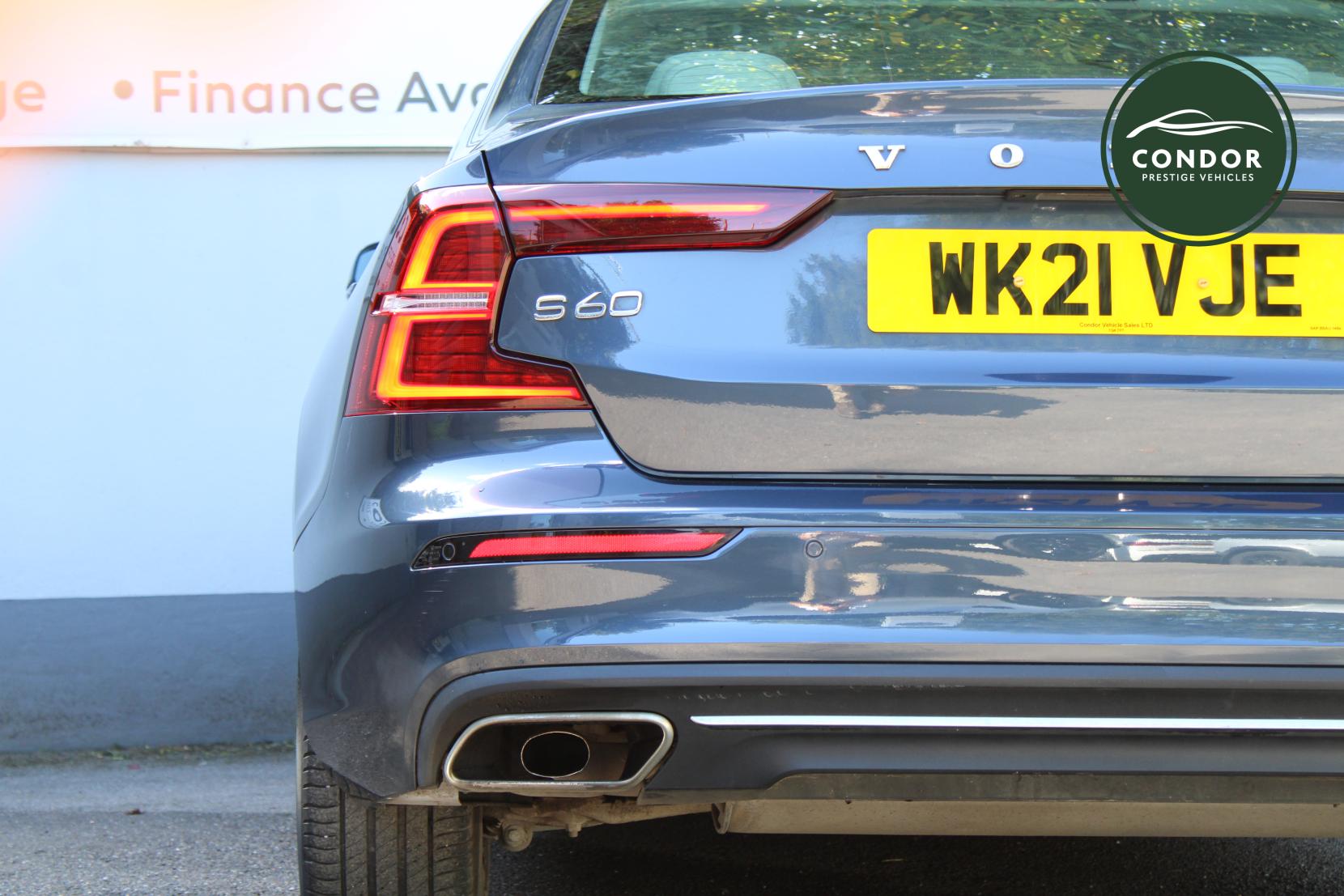 Volvo S60 2.0 B5 MHEV Inscription Saloon 4dr Petrol Hybrid Auto Euro 6 (s/s) (250 ps)