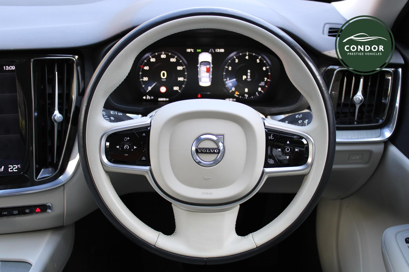 Volvo S60 2.0 B5 MHEV Inscription Saloon 4dr Petrol Hybrid Auto Euro 6 (s/s) (250 ps)