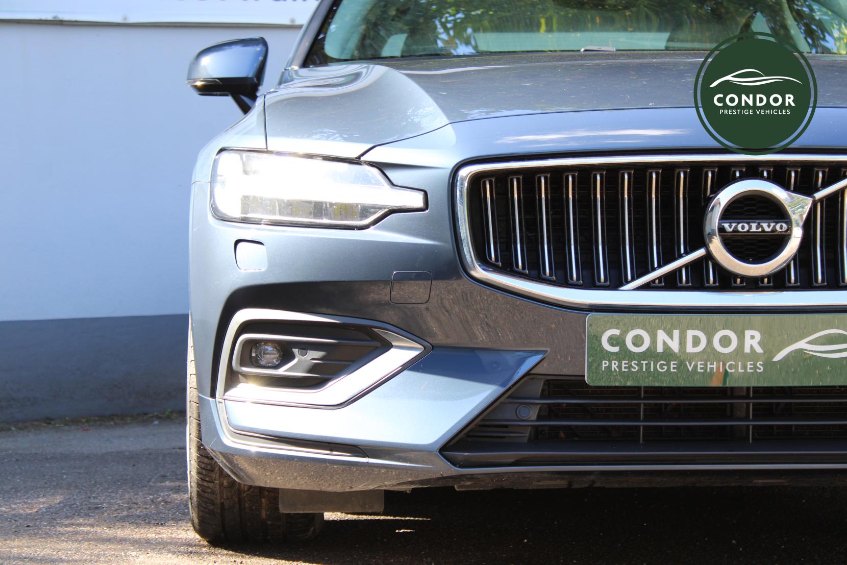 Volvo S60 2.0 B5 MHEV Inscription Saloon 4dr Petrol Hybrid Auto Euro 6 (s/s) (250 ps)