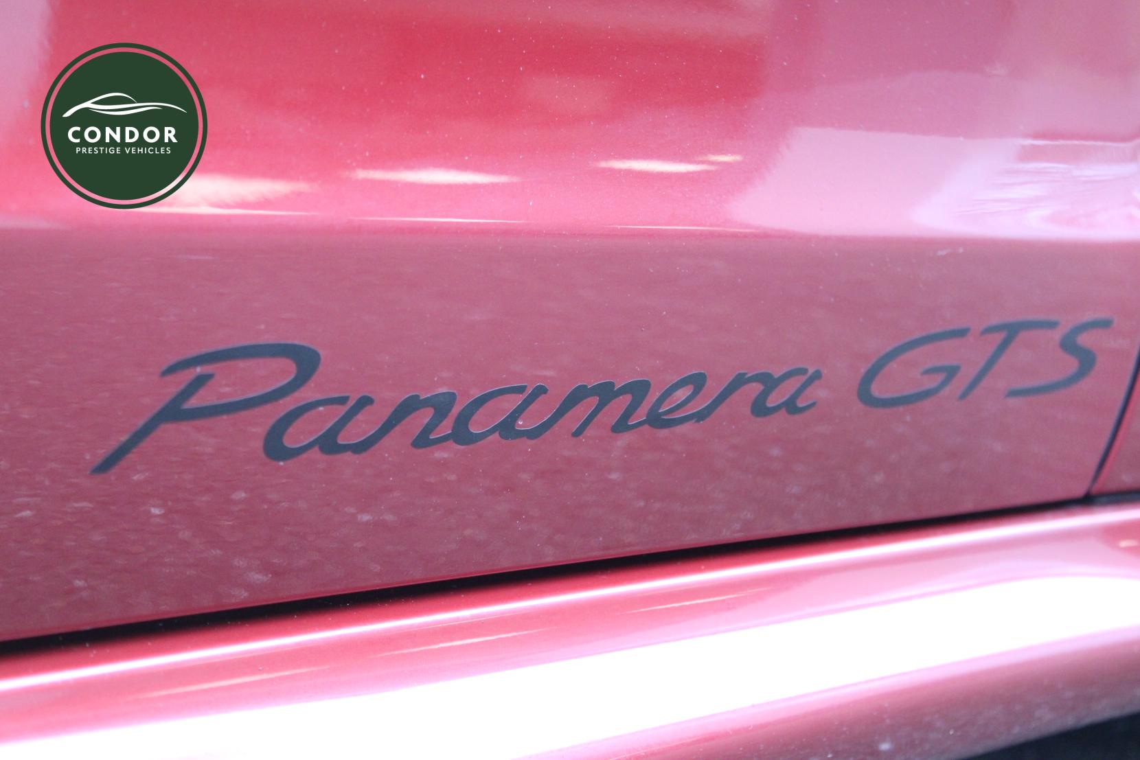 Porsche Panamera 3.0D V6 Hatchback 5dr Diesel TiptronicS Euro 5 (s/s) (250 ps)