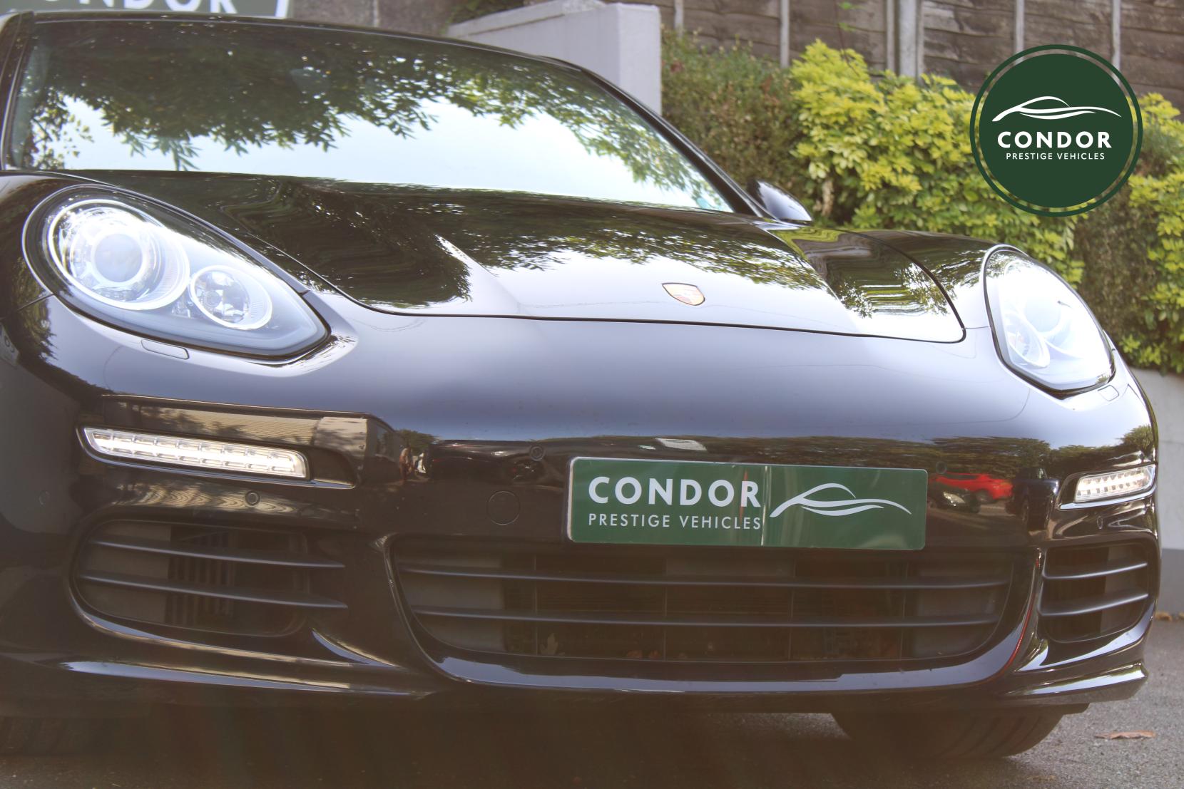 Porsche Panamera 3.0D V6 Hatchback 5dr Diesel TiptronicS Euro 5 (s/s) (300 ps)