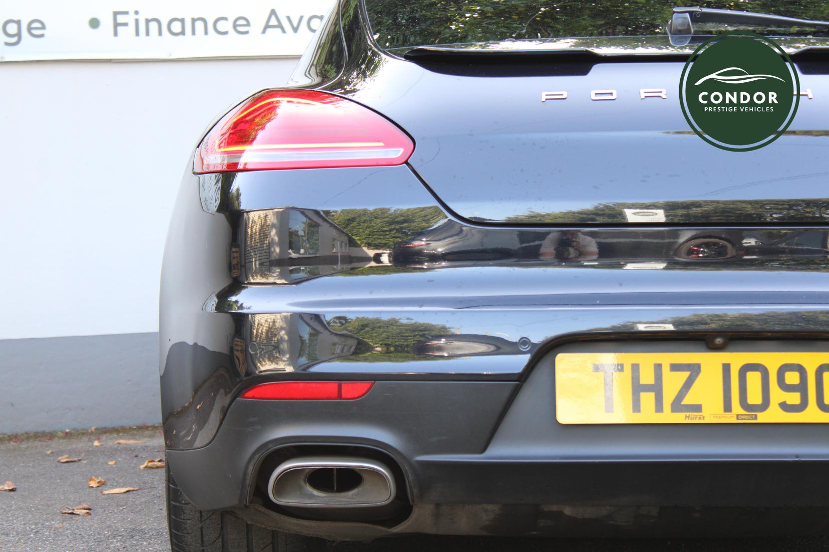 Porsche Panamera 3.0D V6 Hatchback 5dr Diesel TiptronicS Euro 5 (s/s) (300 ps)