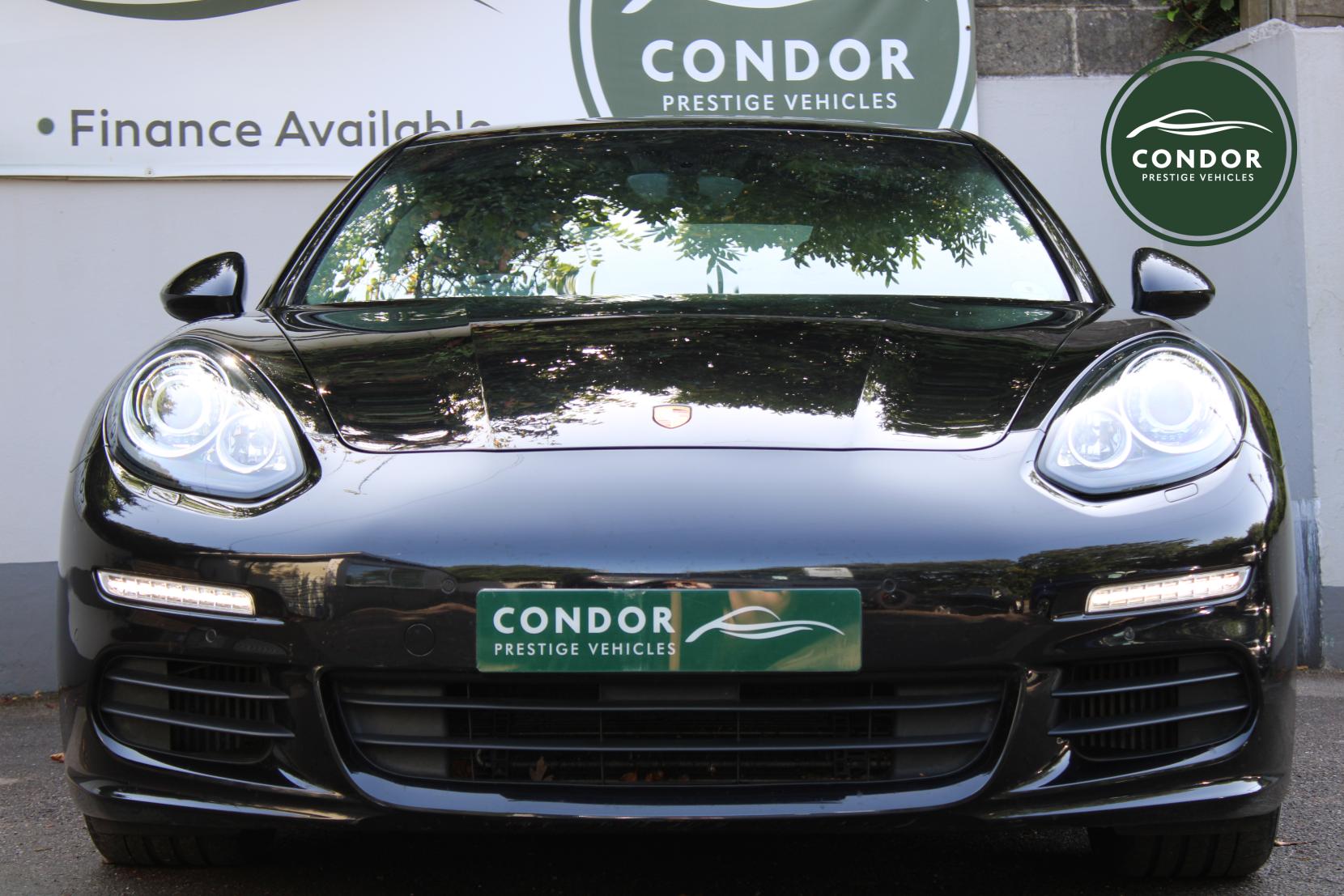 Porsche Panamera 3.0D V6 Hatchback 5dr Diesel TiptronicS Euro 5 (s/s) (300 ps)