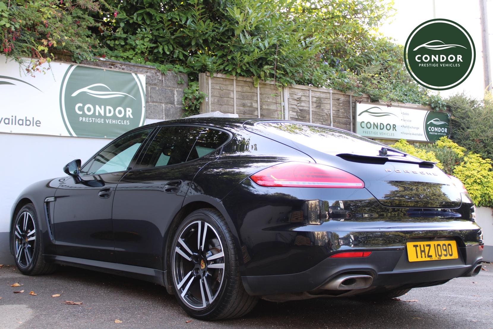 Porsche Panamera 3.0D V6 Hatchback 5dr Diesel TiptronicS Euro 5 (s/s) (300 ps)