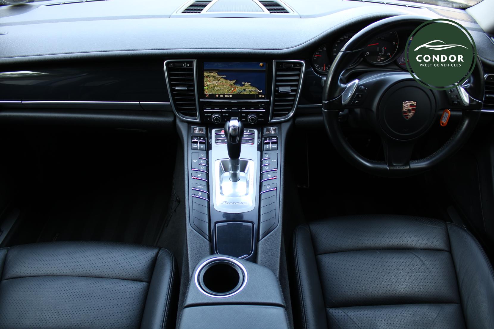 Porsche Panamera 3.0D V6 Hatchback 5dr Diesel TiptronicS Euro 5 (s/s) (300 ps)