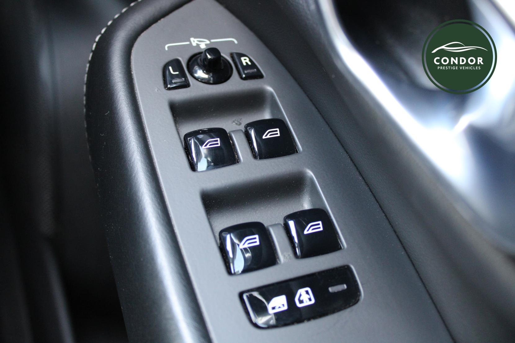 Volvo XC90 2.0h T8 Twin Engine Recharge 11.6kWh Inscription Pro SUV 5dr Petrol Plug-in Hybrid Auto 4WD Euro 6 (s/s) (390 ps)