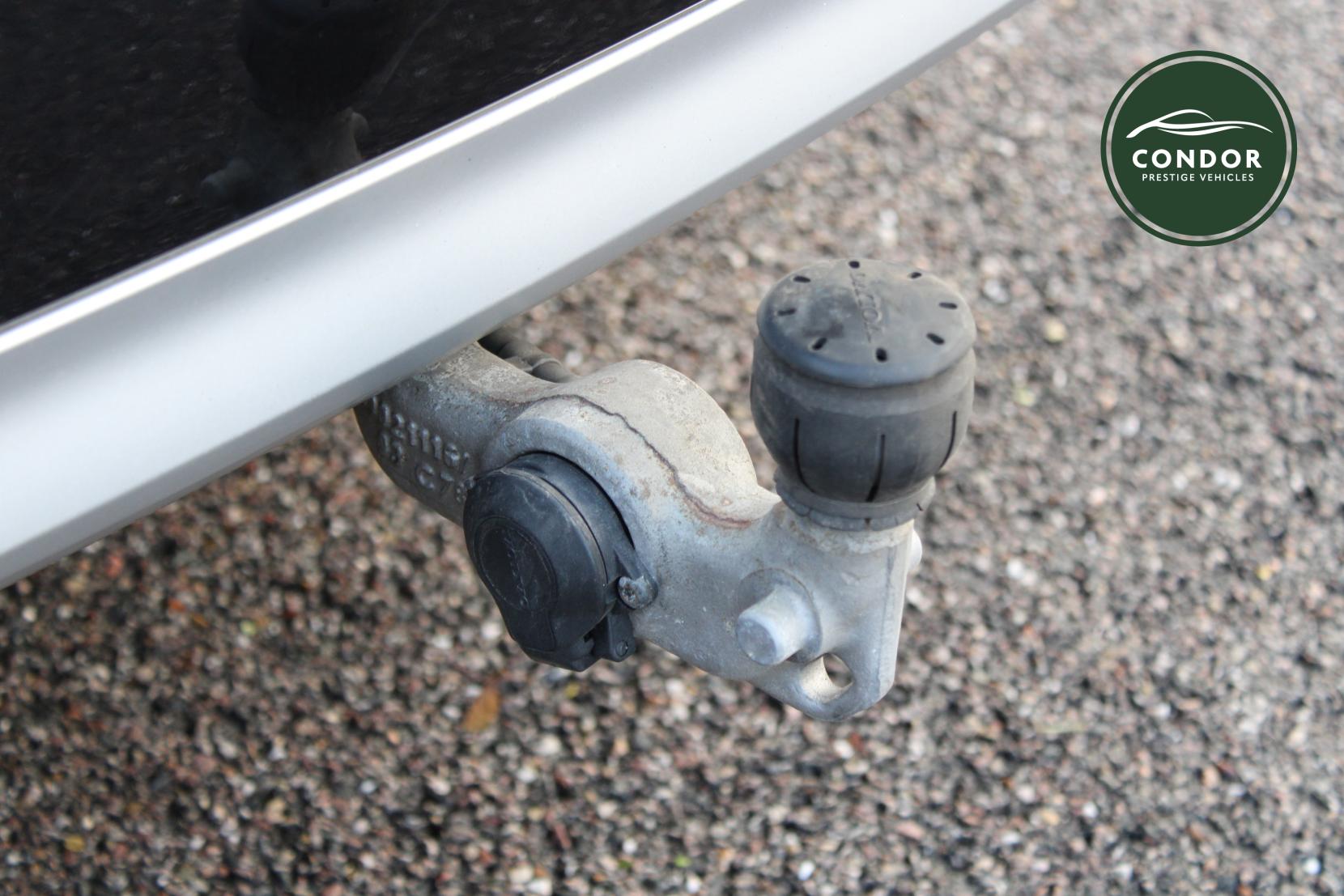 Volvo XC90 2.0h T8 Twin Engine Recharge 11.6kWh Inscription Pro SUV 5dr Petrol Plug-in Hybrid Auto 4WD Euro 6 (s/s) (390 ps)