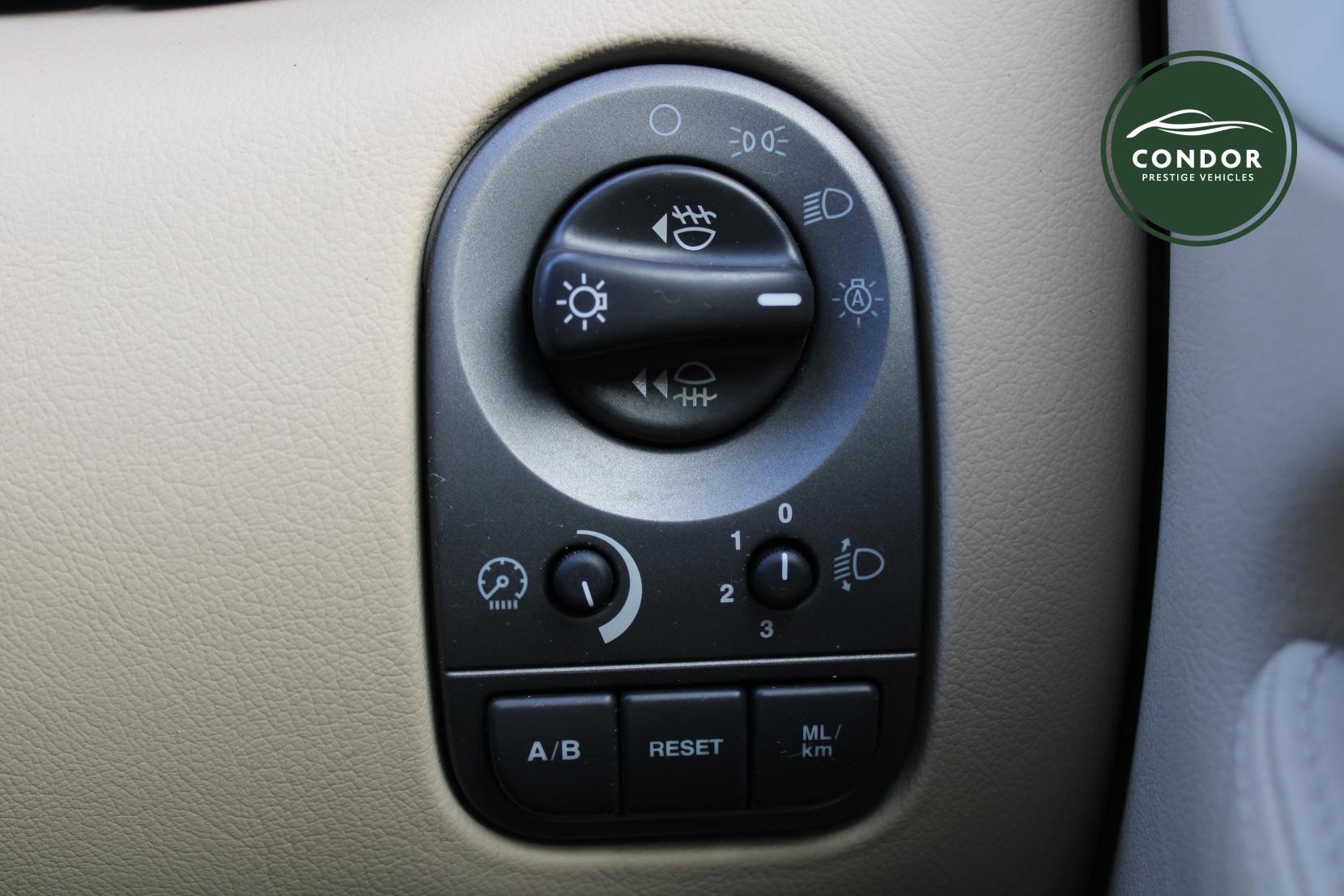 Jaguar X-Type 2.5 V6 SE Saloon 4dr Petrol Manual (AWD) (234 g/km, 194 bhp)