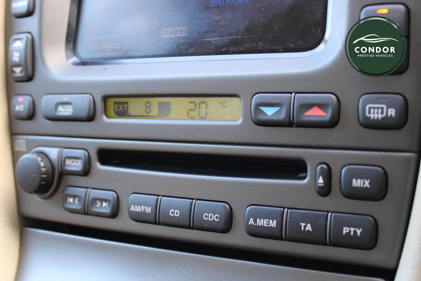 Jaguar X-Type 2.5 V6 SE Saloon 4dr Petrol Manual (AWD) (234 g/km, 194 bhp)