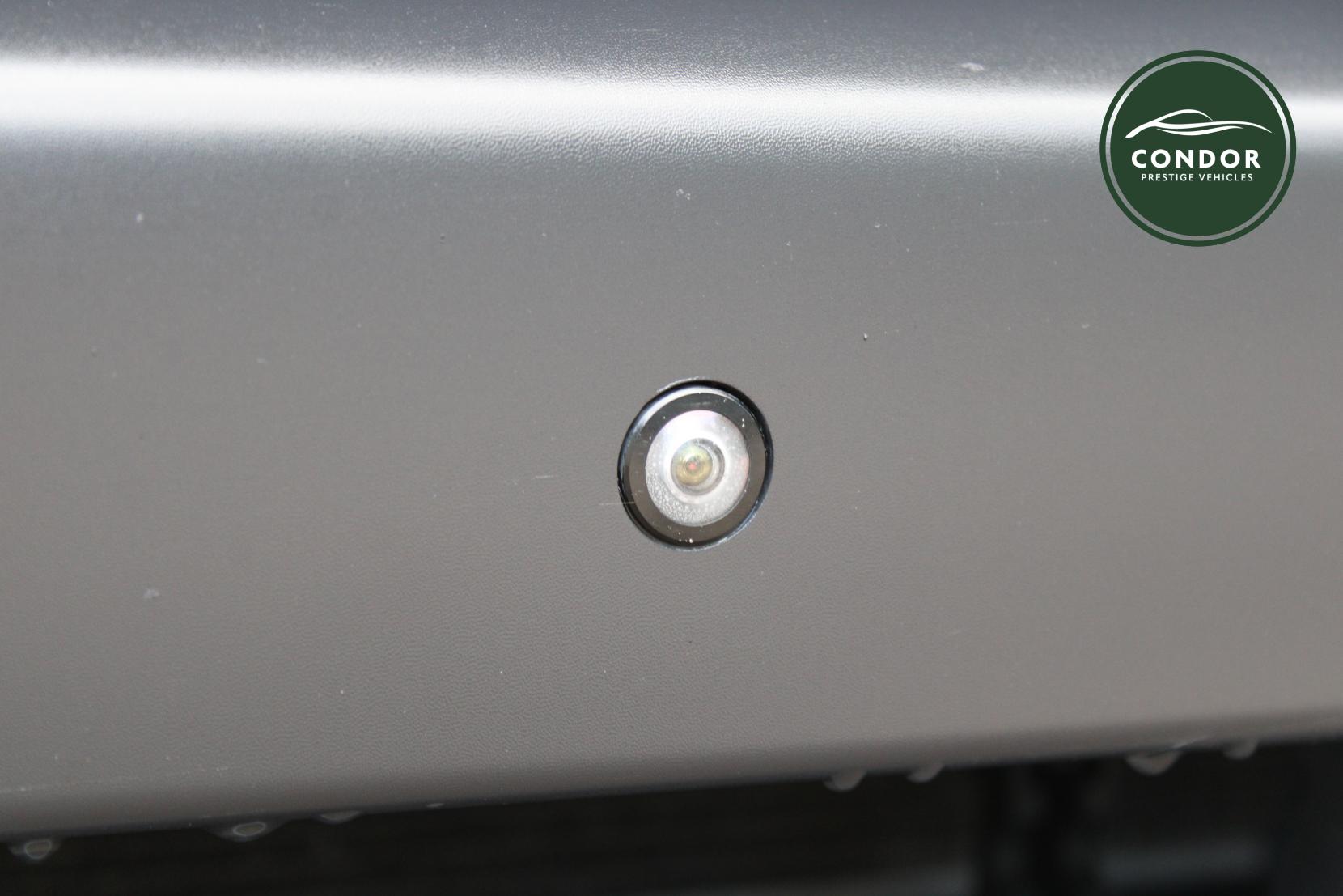 Land Rover Discovery 3.0 TD V6 HSE Luxury SUV 5dr Diesel Auto 4WD Euro 6 (s/s) (258 ps)