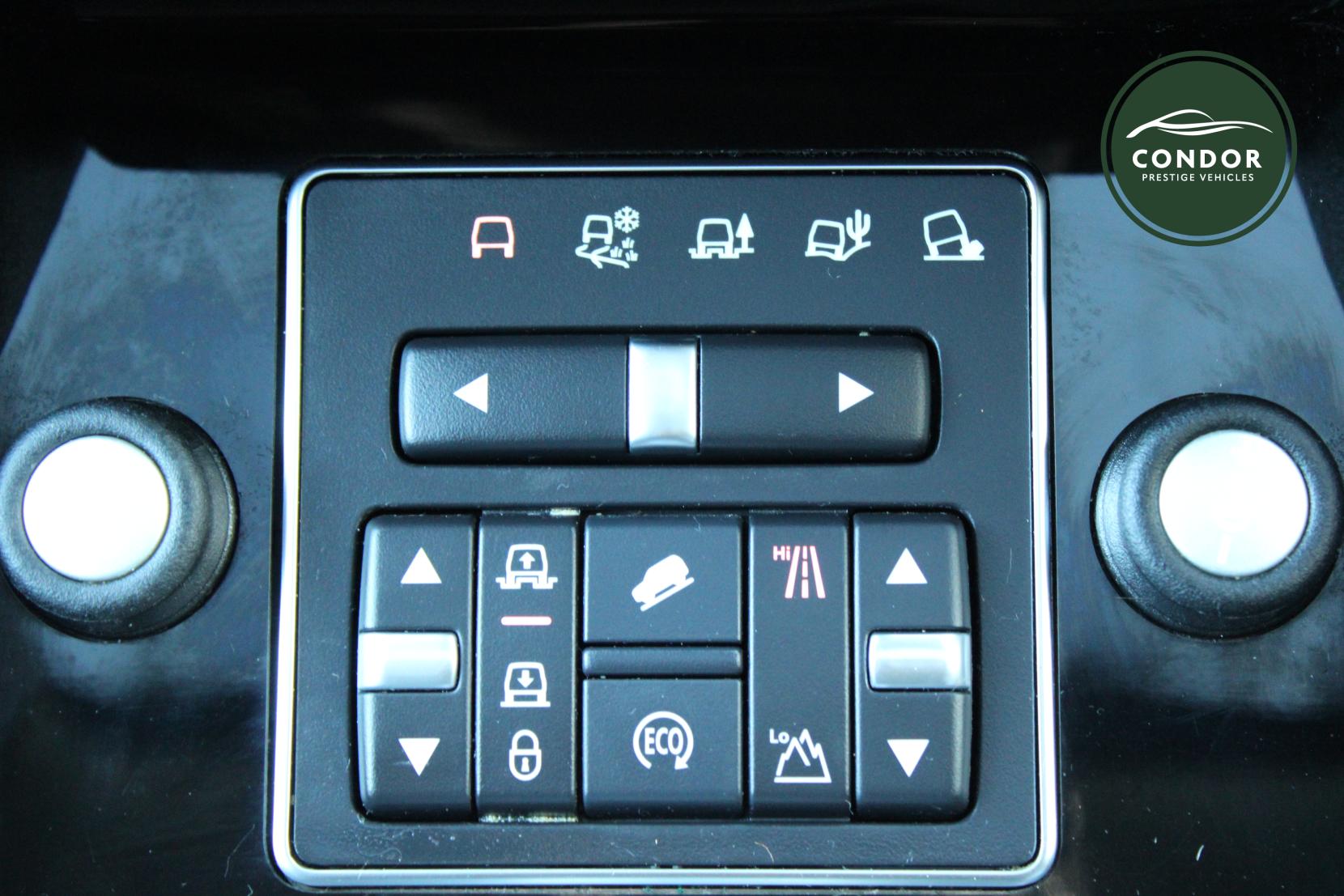 Land Rover Discovery 4 3.0 SD V6 HSE Luxury SUV 5dr Diesel Auto 4WD Euro 5 (s/s) (255 bhp)