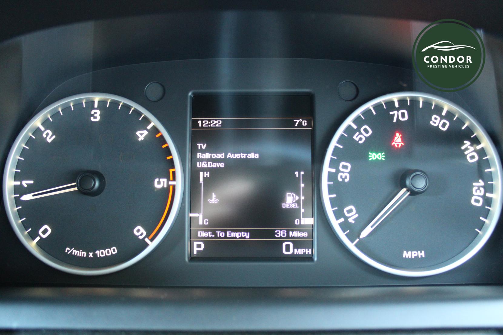 Land Rover Discovery 4 3.0 SD V6 HSE Luxury SUV 5dr Diesel Auto 4WD Euro 5 (s/s) (255 bhp)