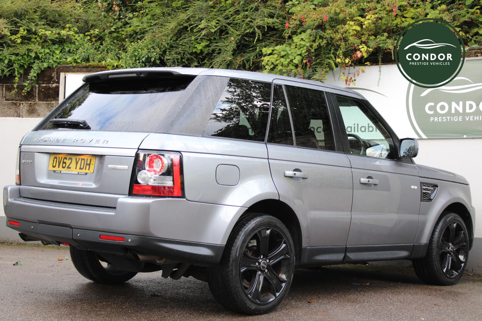 Land Rover Range Rover Sport 3.0 SD V6 HSE Luxury SUV 5dr Diesel Auto 4WD Euro 5 (255 bhp)