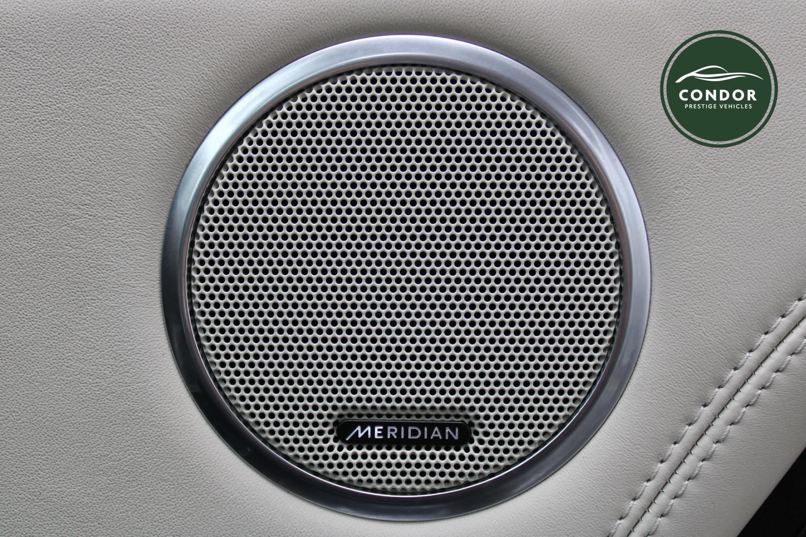 Land Rover Range Rover 4.4 SD V8 Autobiography SUV 5dr Diesel Auto 4WD Euro 6 (s/s) (339 ps)