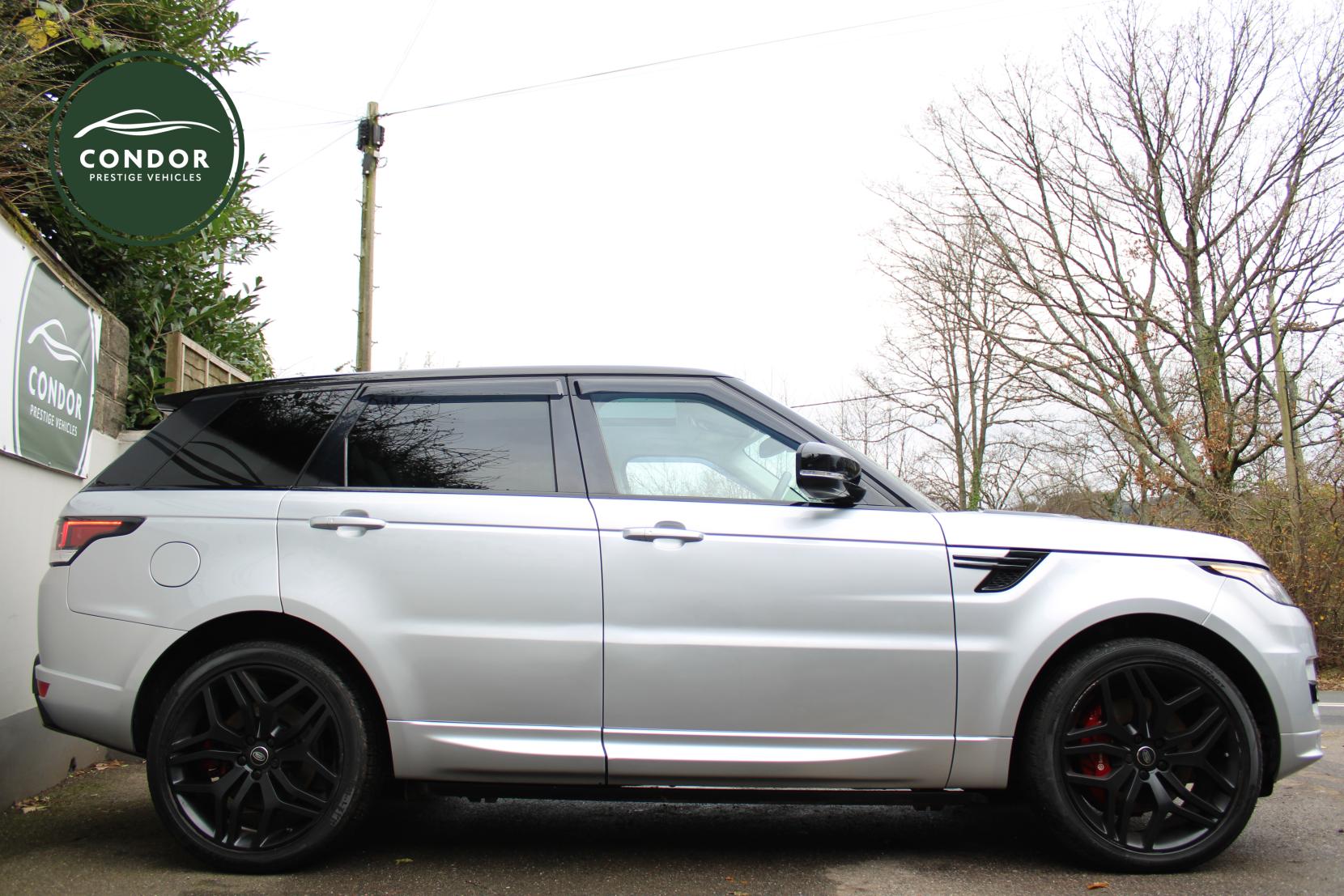 Land Rover Range Rover Sport 3.0 SD V6 Autobiography Dynamic SUV 5dr Diesel Auto 4WD Euro 6 (s/s) (306 ps)