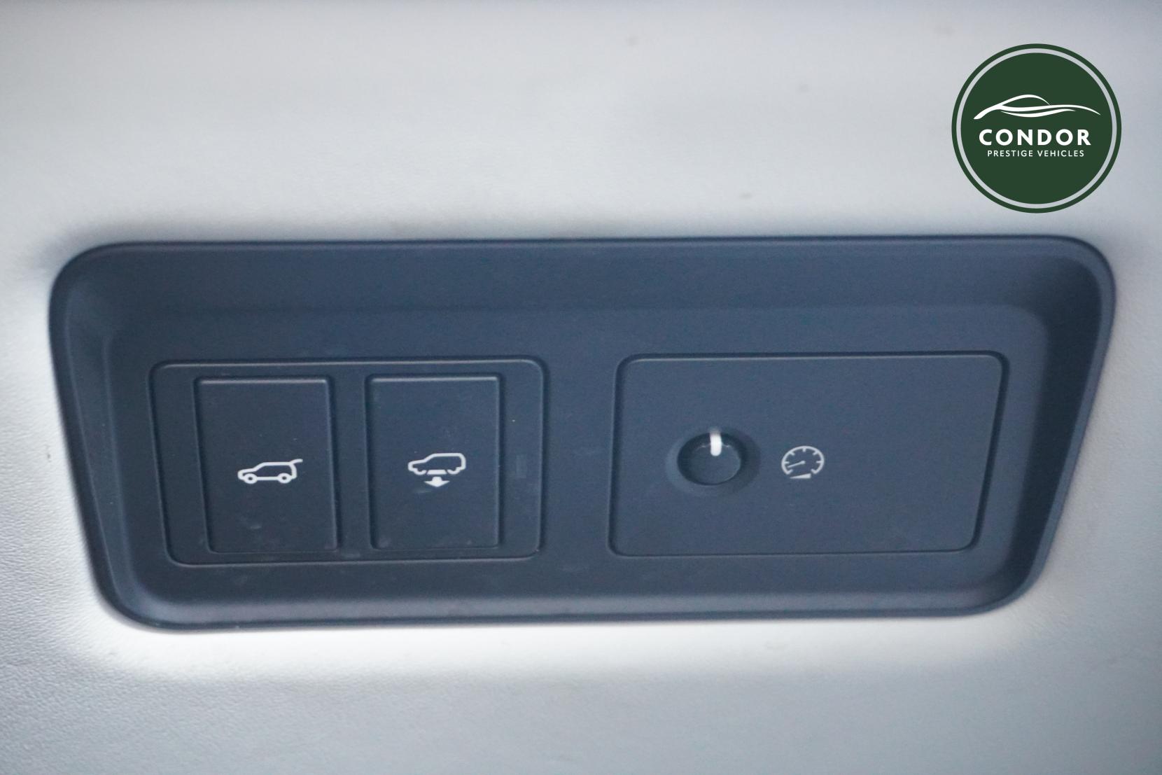 Land Rover Range Rover 3.0 TD V6 Autobiography SUV 5dr Diesel Auto 4WD Euro 6 (s/s) (258 ps)