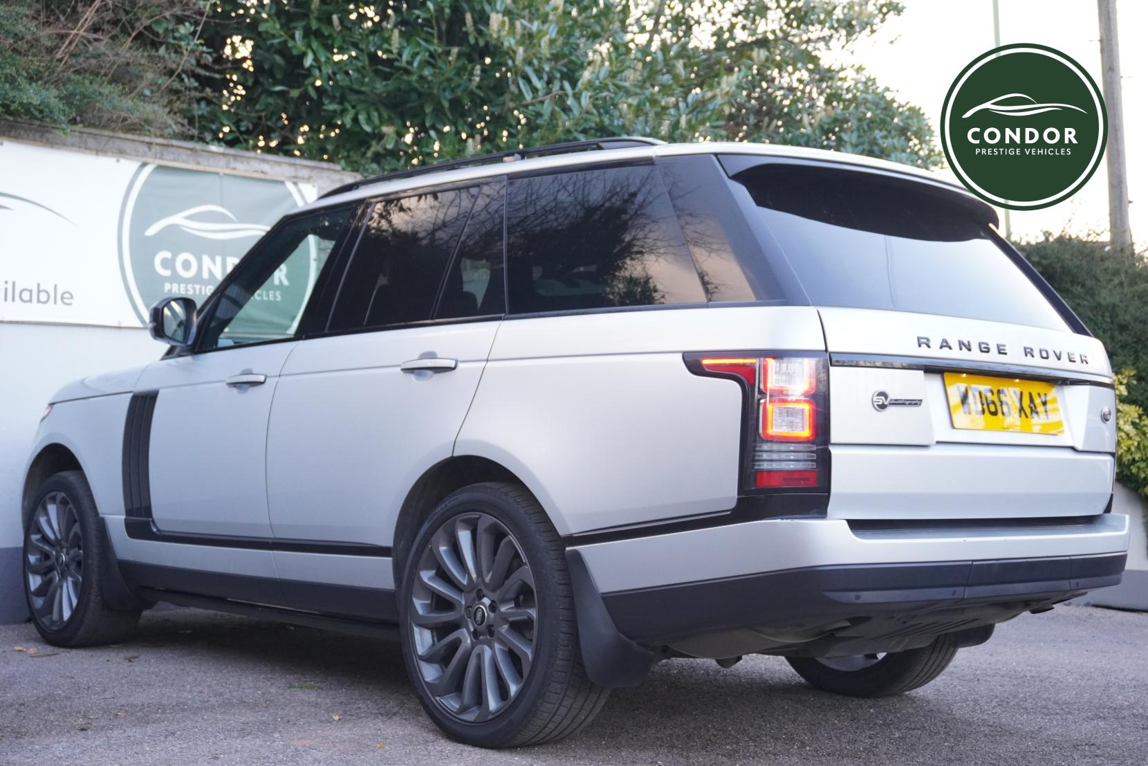 Land Rover Range Rover 3.0 TD V6 Autobiography SUV 5dr Diesel Auto 4WD Euro 6 (s/s) (258 ps)