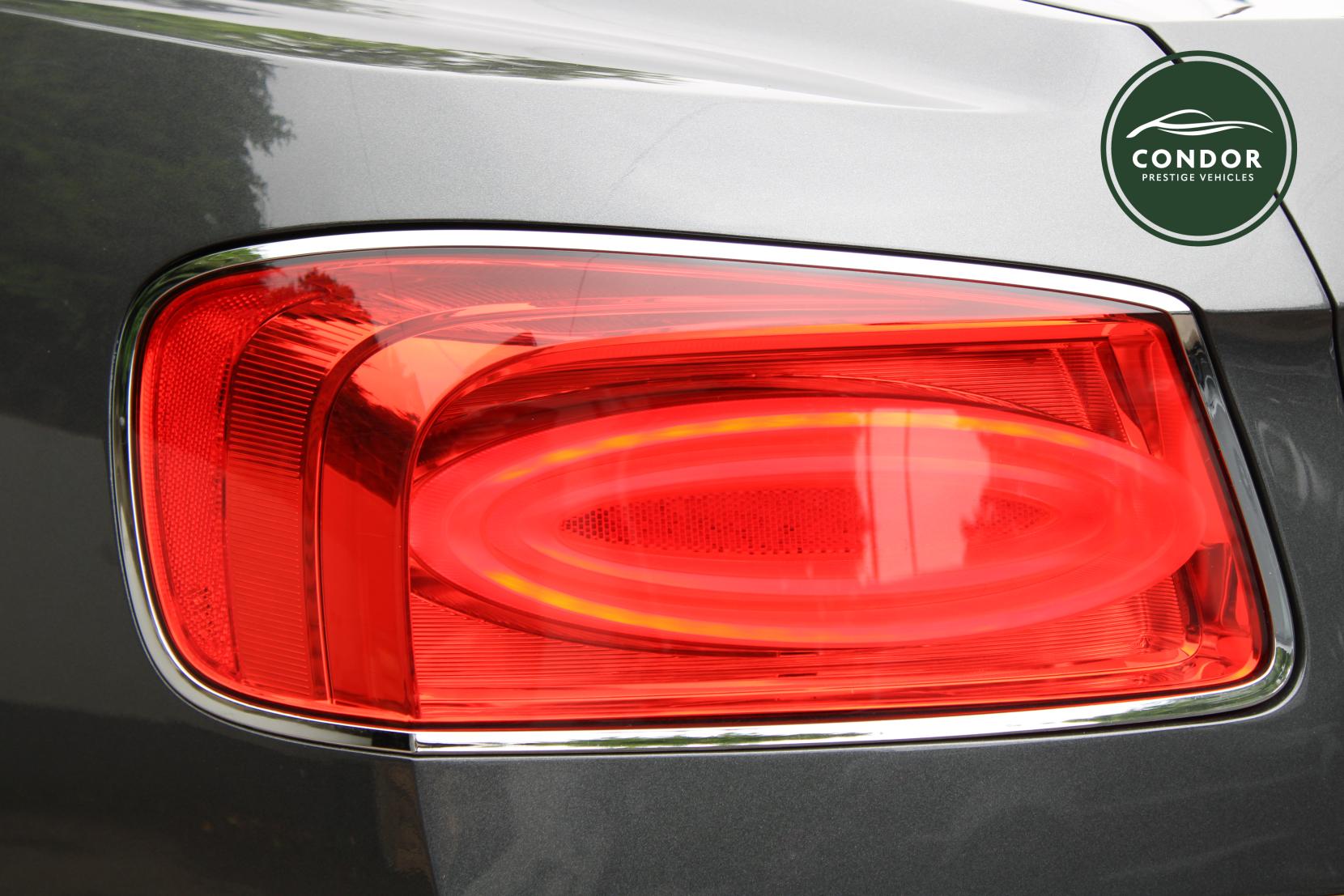 Bentley Flying Spur 6.0 W12 Saloon 4dr Petrol Auto 4WD Euro 5 (625 ps)