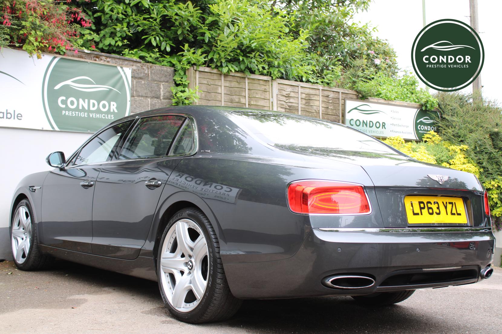 Bentley Flying Spur 6.0 W12 Saloon 4dr Petrol Auto 4WD Euro 5 (625 ps)