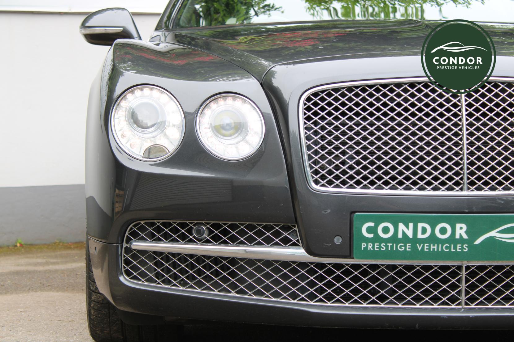 Bentley Flying Spur 6.0 W12 Saloon 4dr Petrol Auto 4WD Euro 5 (625 ps)