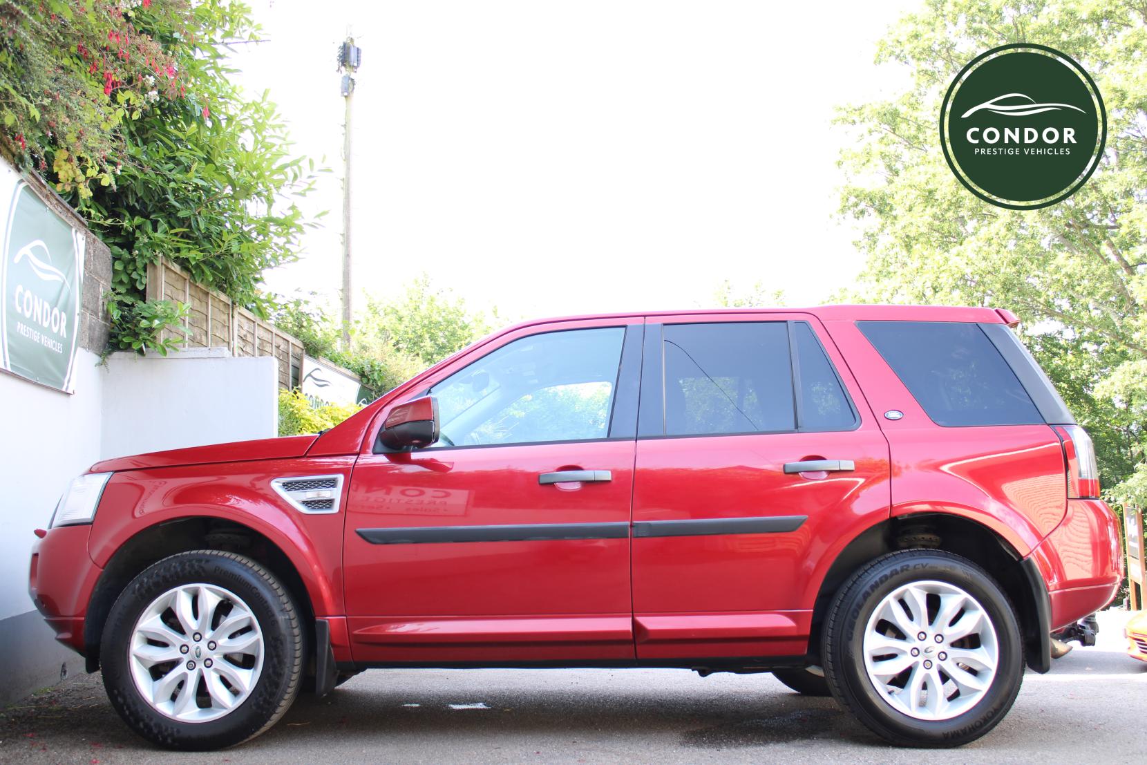 Land Rover Freelander 2 2.2 SD4 XS SUV 5dr Diesel CommandShift 4WD Euro 5 (190 ps)