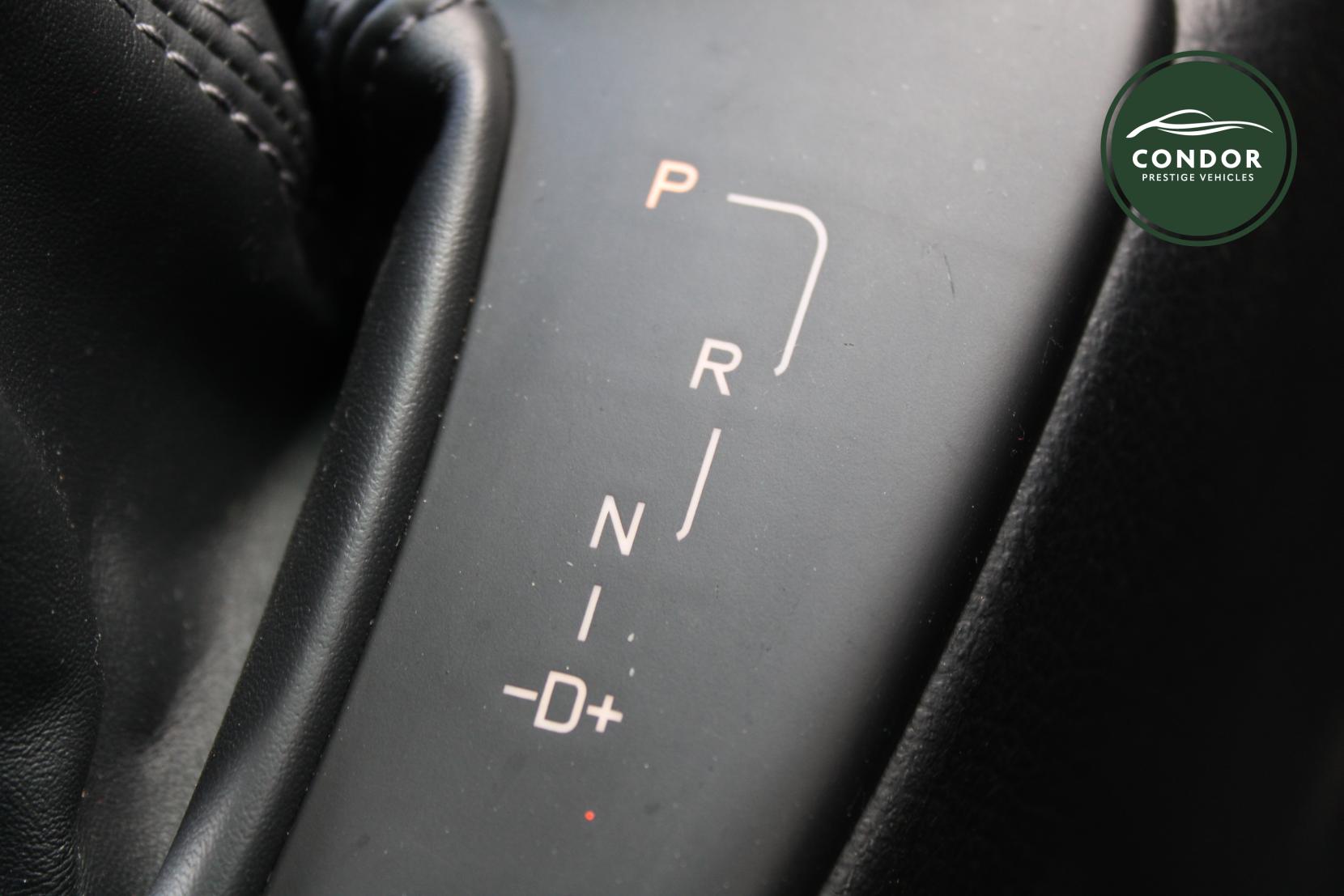 Mercedes-Benz Viano 3.0 CDI Ambiente MPV 5dr Diesel Automatic RWD L1 H1 (226 g/km, 224 bhp)