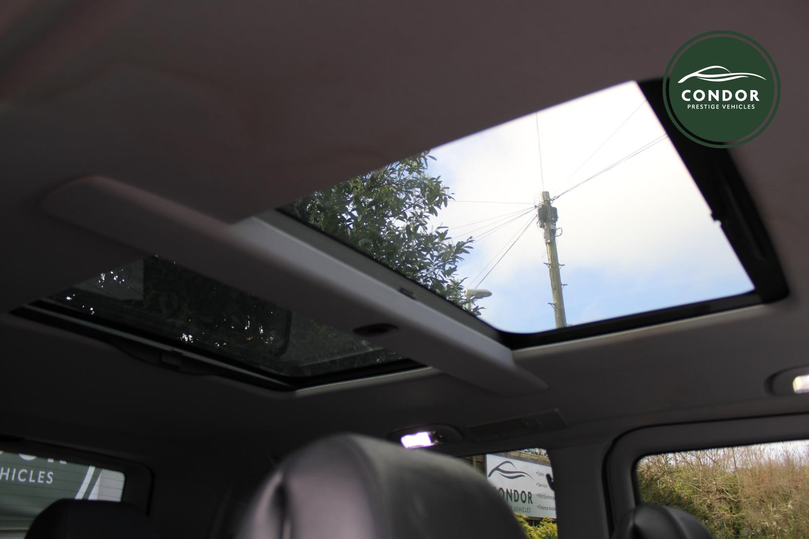 Mercedes-Benz Viano 3.0 CDI Ambiente MPV 5dr Diesel Automatic RWD L1 H1 (226 g/km, 224 bhp)