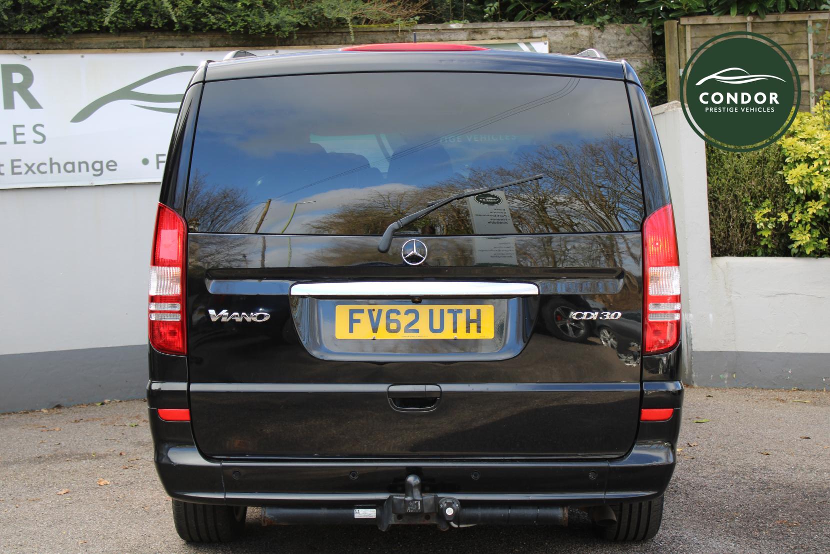 Mercedes-Benz Viano 3.0 CDI Ambiente MPV 5dr Diesel Automatic RWD L1 H1 (226 g/km, 224 bhp)