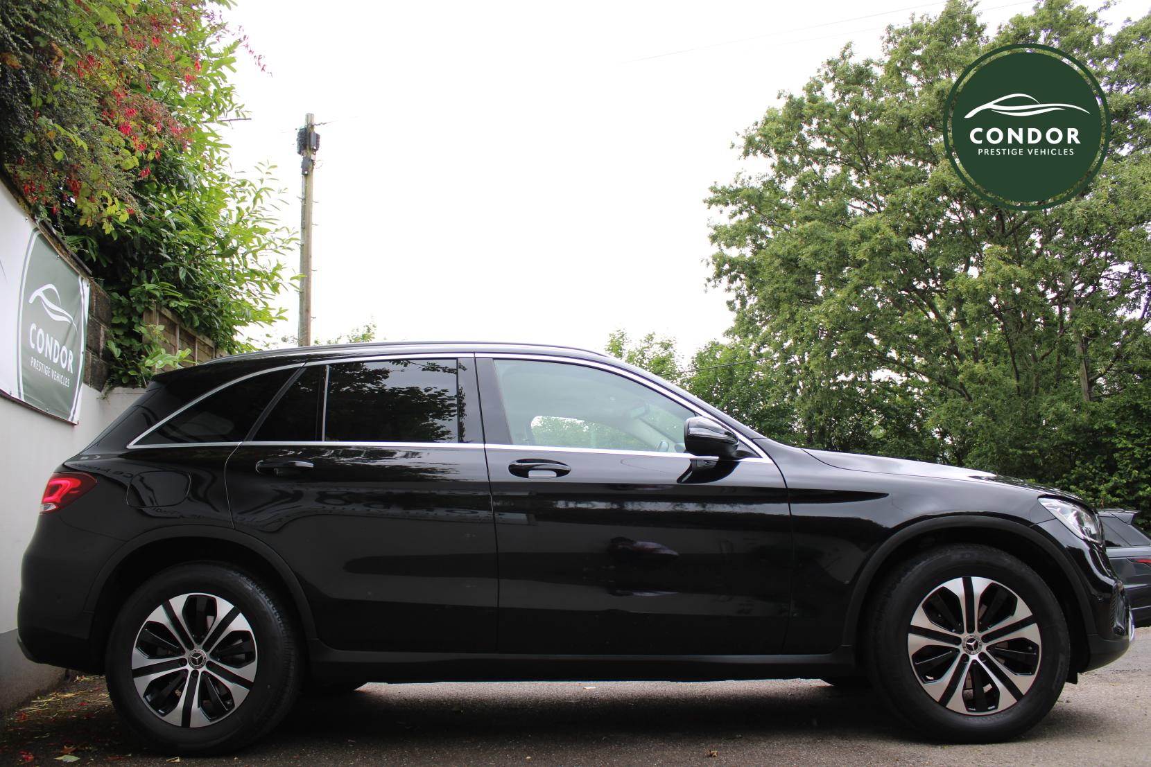 Mercedes-Benz GLC 2.0 GLC220d Sport SUV 5dr Diesel G-Tronic+ 4MATIC Euro 6 (s/s) (194 ps)
