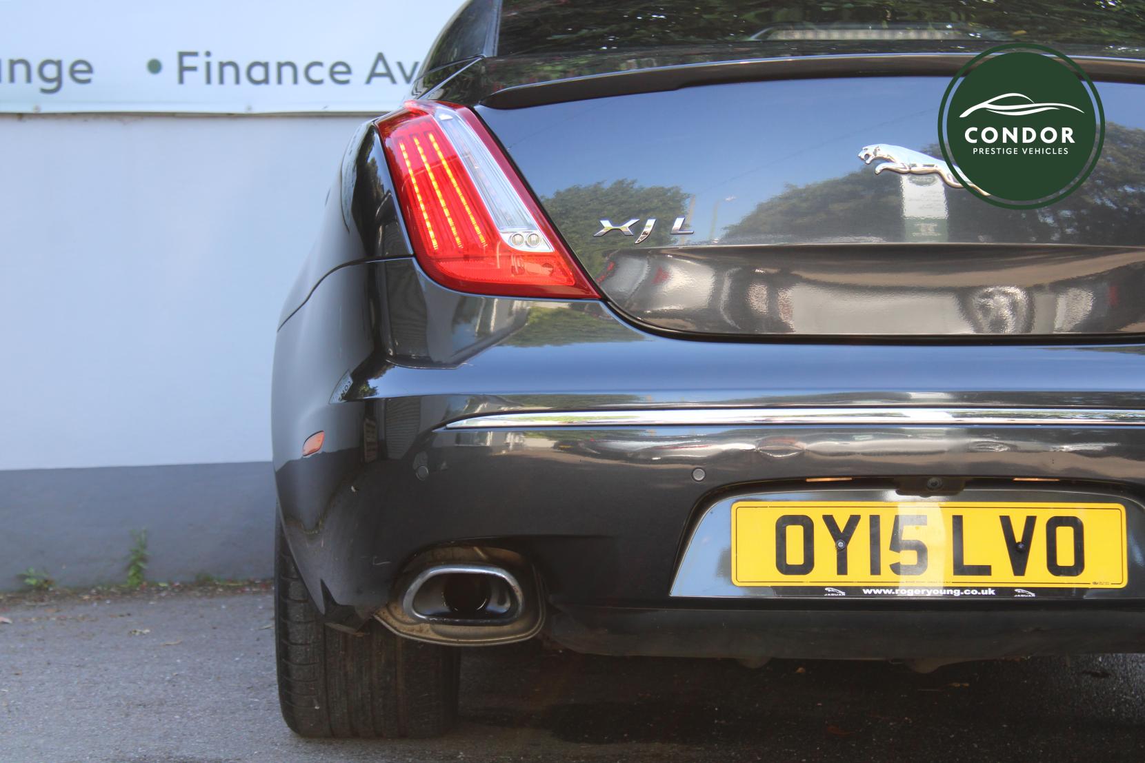Jaguar XJ 3.0 V6 Portfolio Saloon 4dr Petrol Auto Euro 5 (s/s) (LWB) (340 ps)