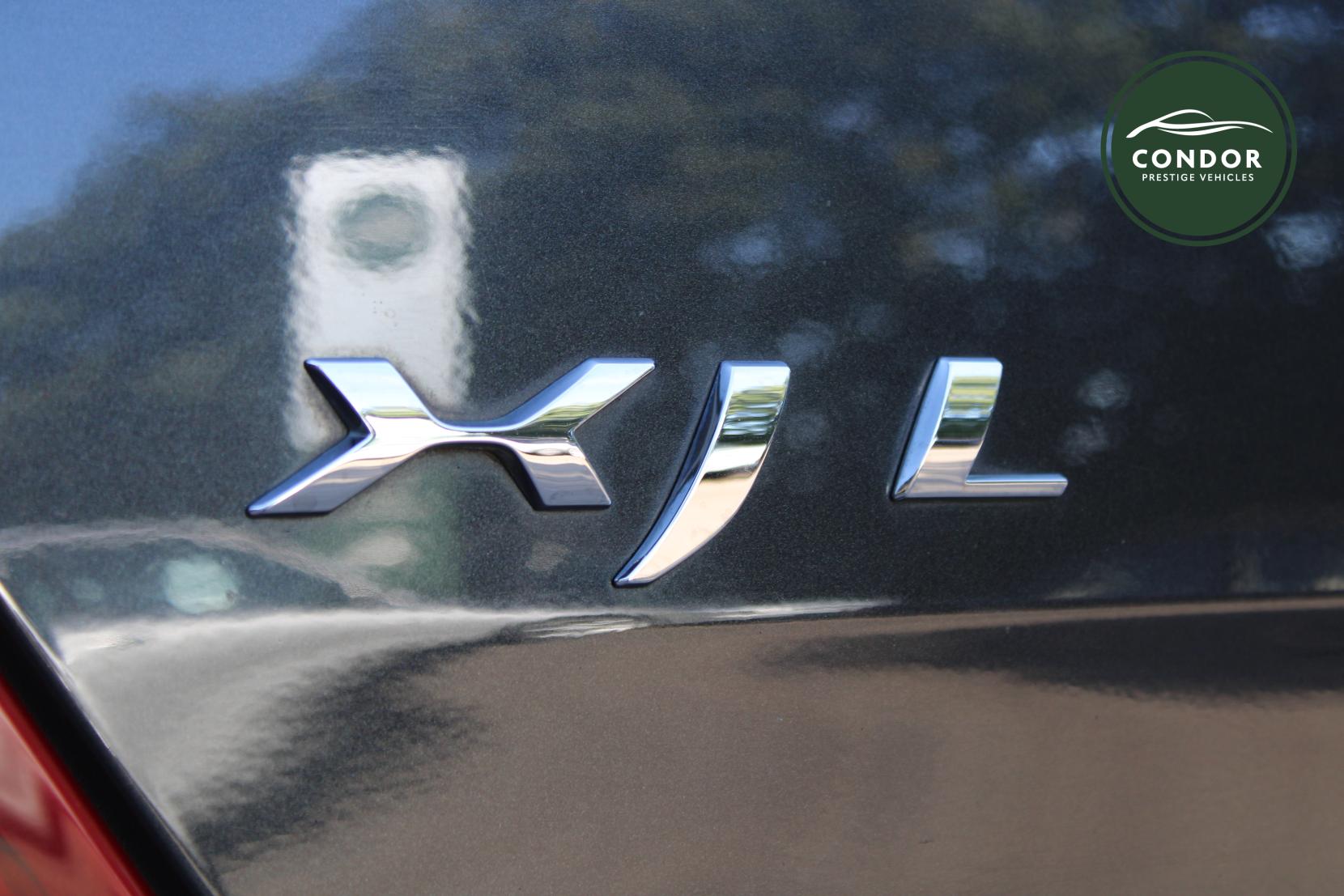 Jaguar XJ 3.0 V6 Portfolio Saloon 4dr Petrol Auto Euro 5 (s/s) (LWB) (340 ps)