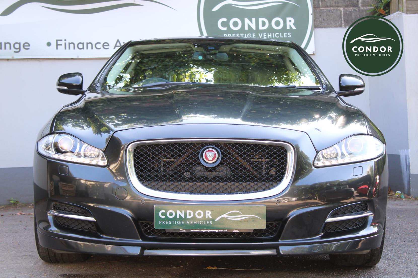 Jaguar XJ 3.0 V6 Portfolio Saloon 4dr Petrol Auto Euro 5 (s/s) (LWB) (340 ps)