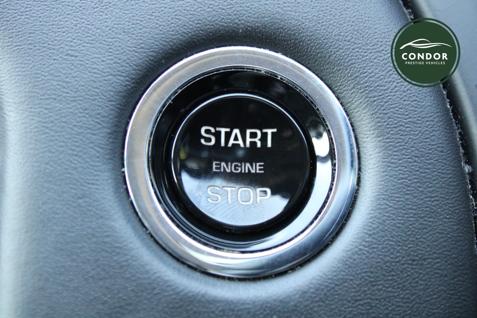 Jaguar XJ 3.0 V6 Portfolio Saloon 4dr Petrol Auto Euro 5 (s/s) (LWB) (340 ps)
