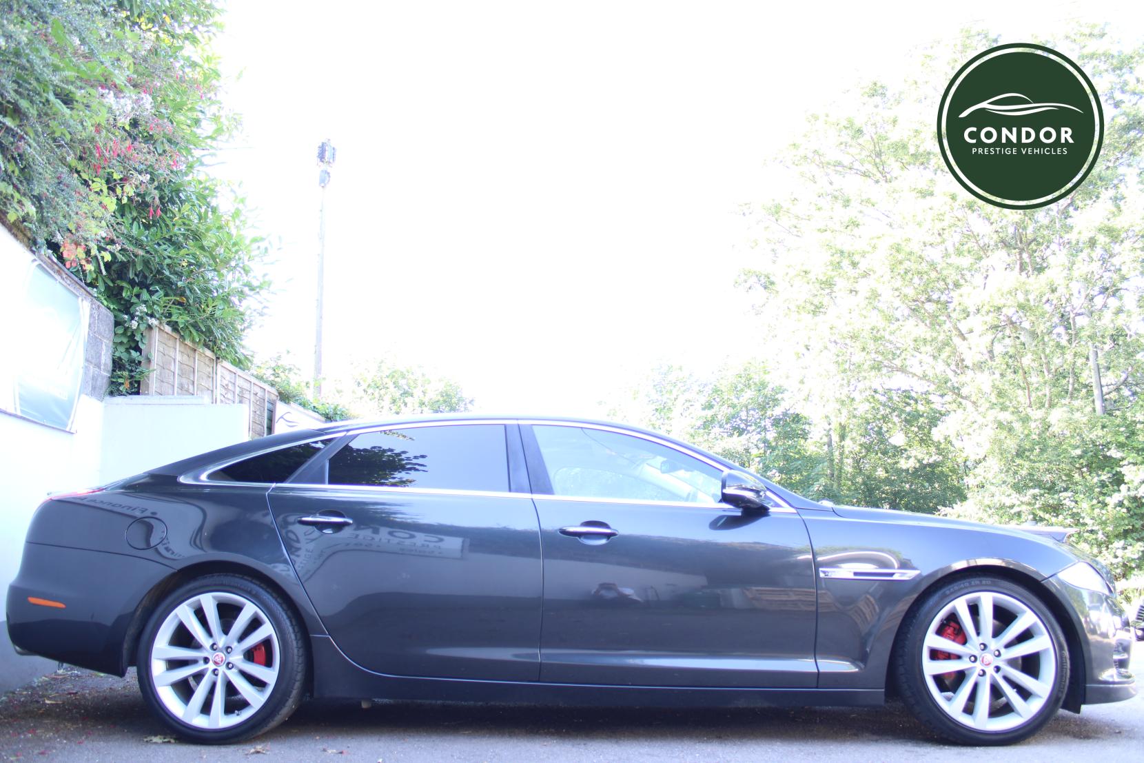 Jaguar XJ 3.0 V6 Portfolio Saloon 4dr Petrol Auto Euro 5 (s/s) (LWB) (340 ps)
