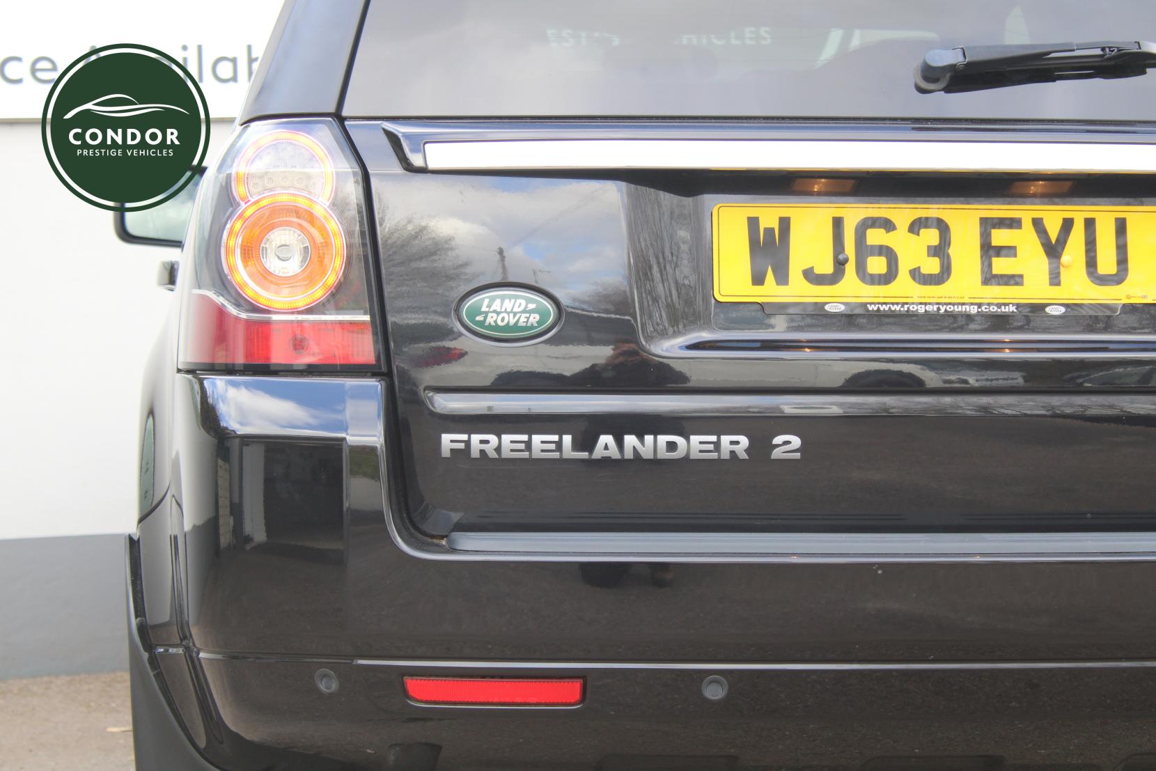 Land Rover Freelander 2 2.2 TD4 HSE SUV 5dr Diesel Manual 4WD Euro 5 (s/s) (150 ps)