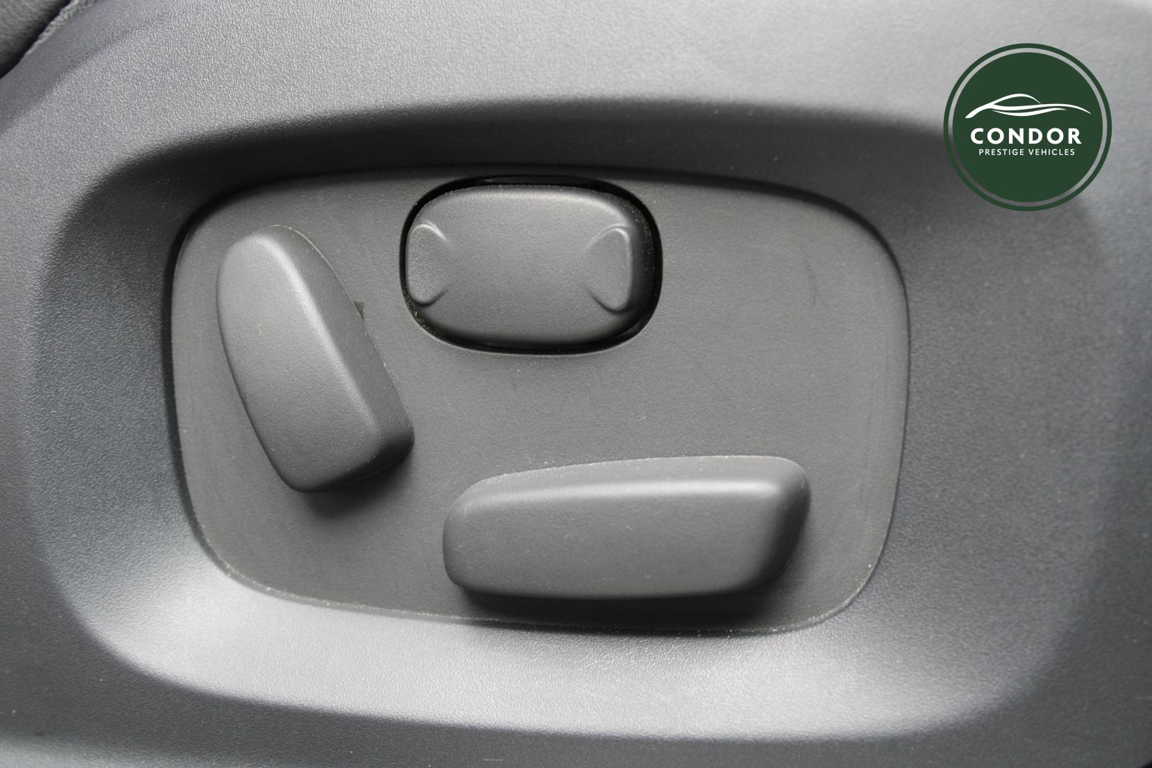 Land Rover Range Rover Evoque 2.2 SD4 Prestige SUV 5dr Diesel Auto 4WD Euro 5 (190 ps)