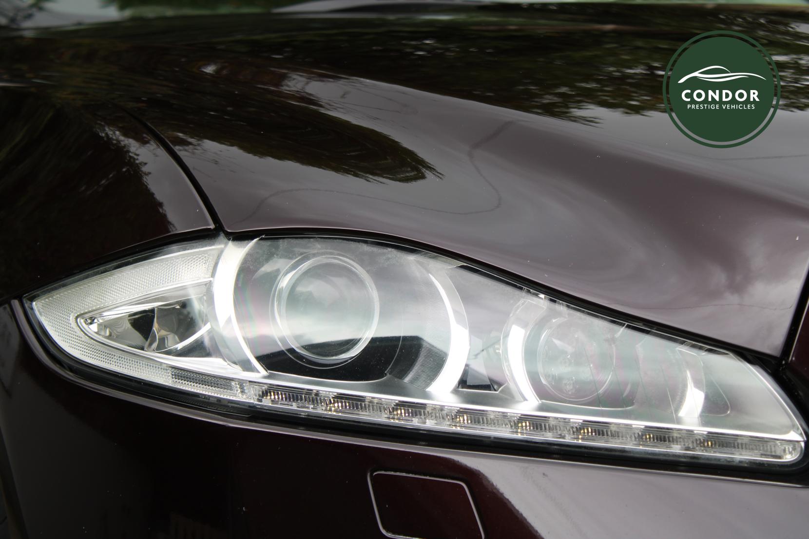 Jaguar XJ 3.0d V6 Luxury Saloon 4dr Diesel Auto Euro 5 (s/s) (275 ps)