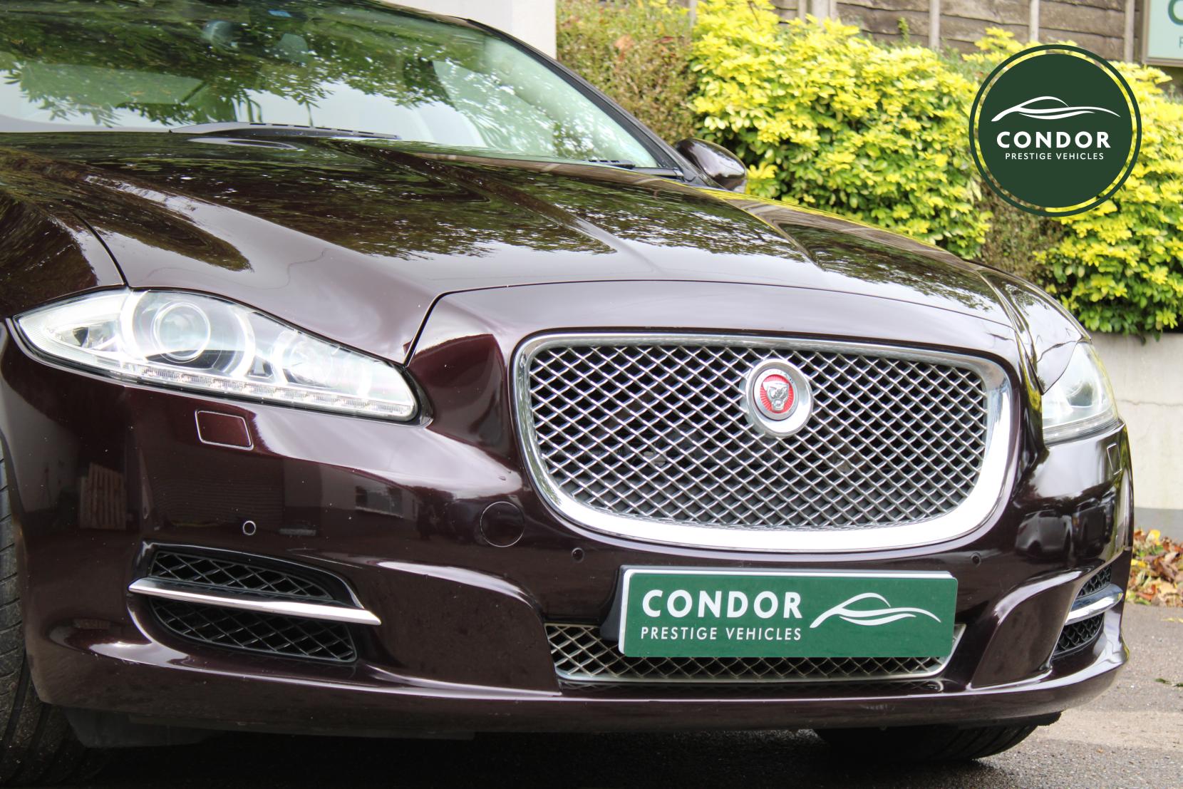 Jaguar XJ 3.0d V6 Luxury Saloon 4dr Diesel Auto Euro 5 (s/s) (275 ps)
