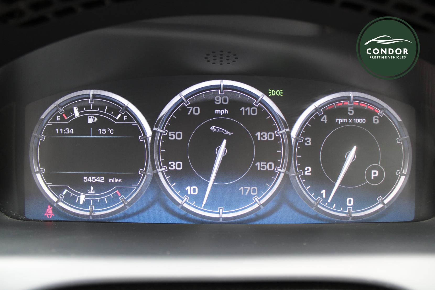 Jaguar XJ 3.0d V6 Luxury Saloon 4dr Diesel Auto Euro 5 (s/s) (275 ps)