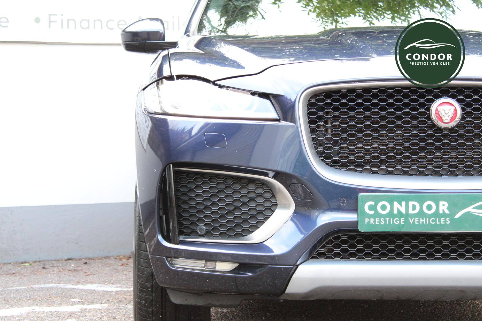 Jaguar F-PACE 3.0 V6 S SUV 5dr Petrol Auto AWD Euro 6 (s/s) (380 ps)