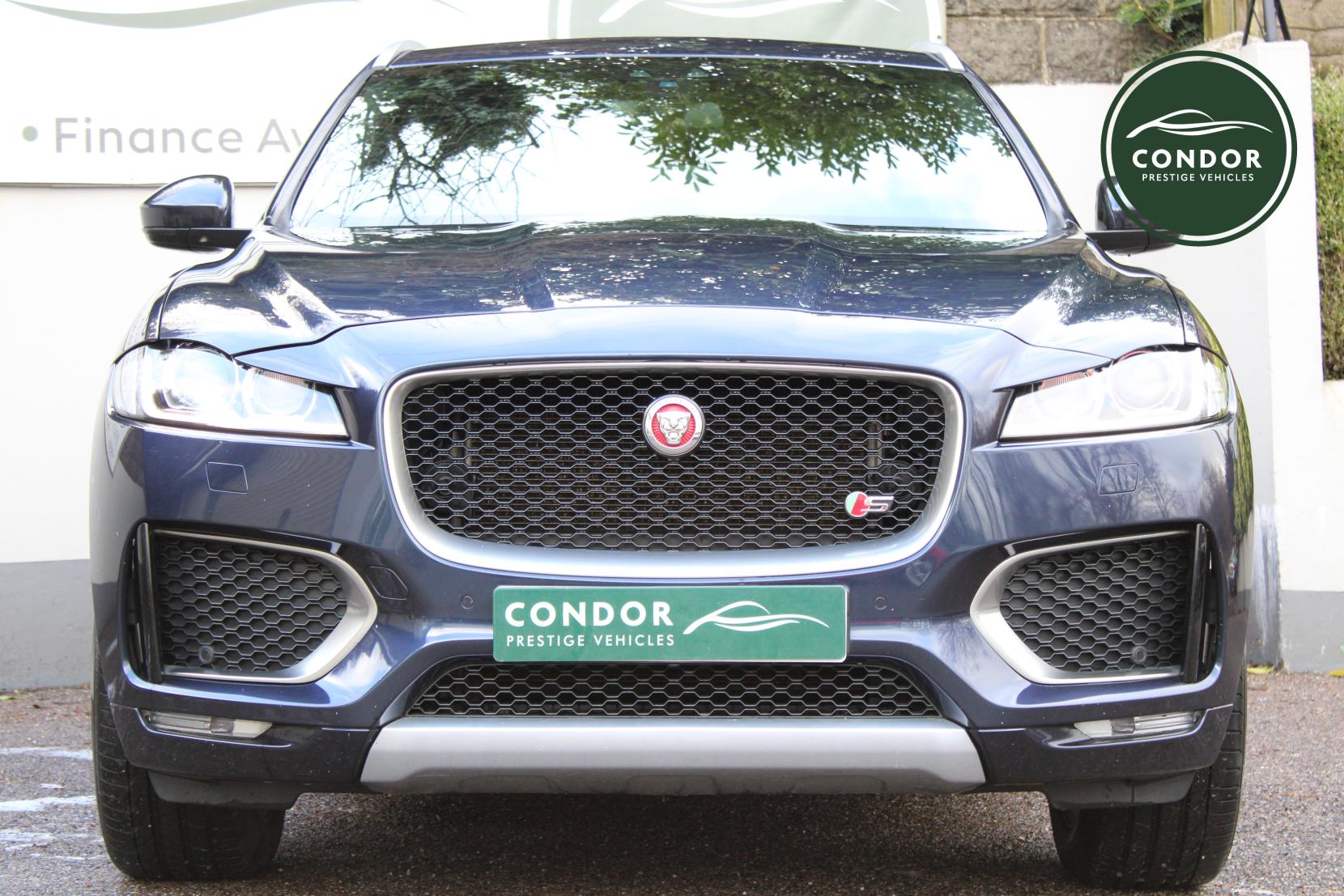 Jaguar F-PACE 3.0 V6 S SUV 5dr Petrol Auto AWD Euro 6 (s/s) (380 ps)