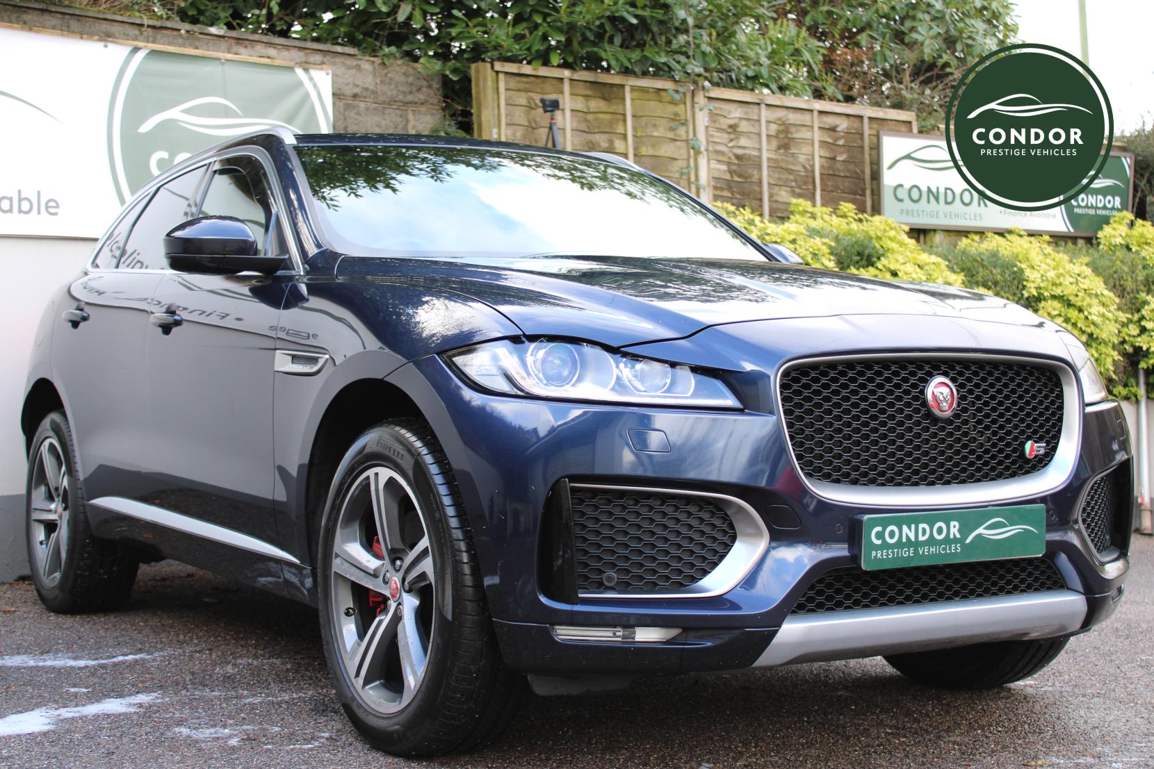 Jaguar F-PACE 3.0 V6 S SUV 5dr Petrol Auto AWD Euro 6 (s/s) (380 ps)