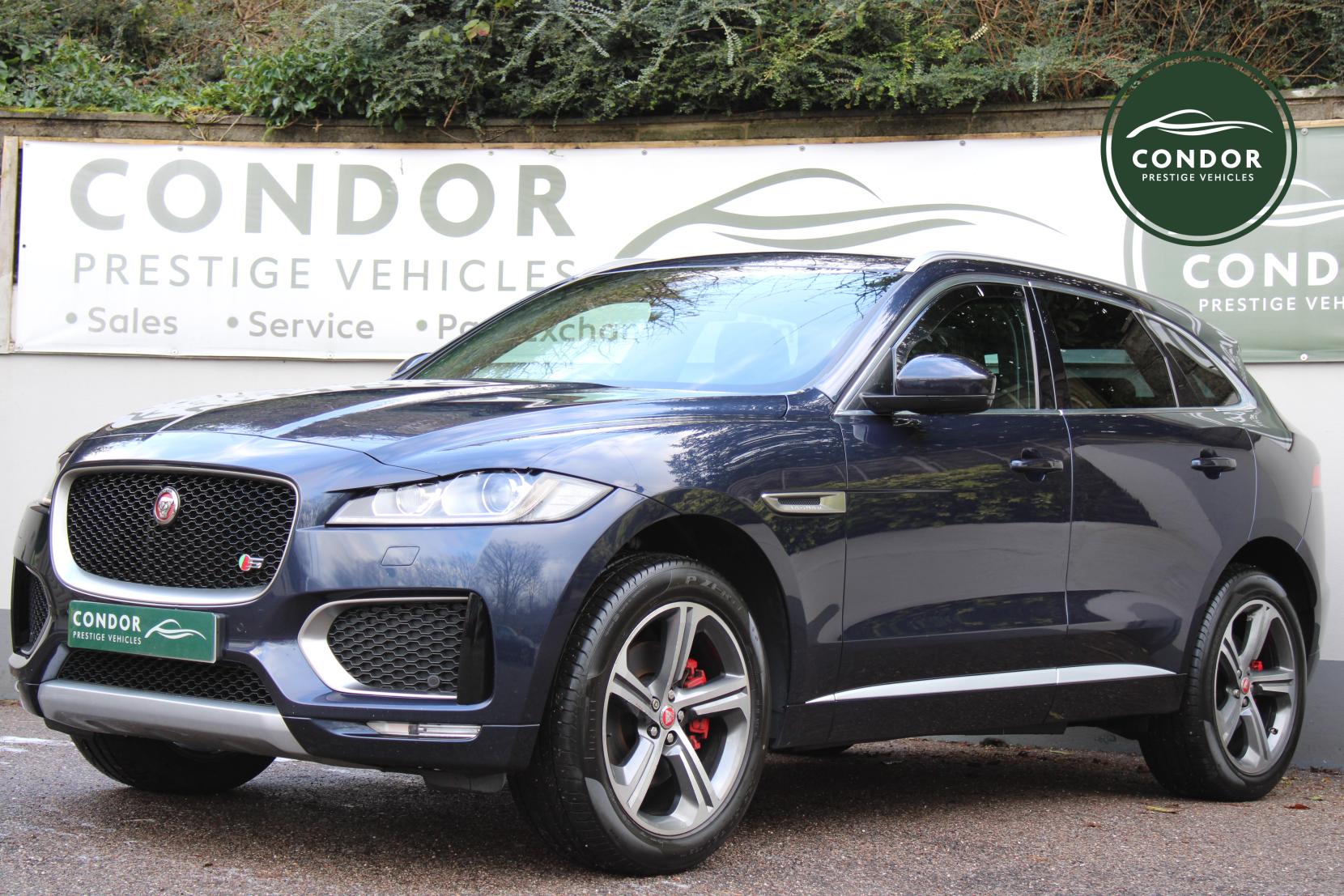 Jaguar F-PACE 3.0 V6 S SUV 5dr Petrol Auto AWD Euro 6 (s/s) (380 ps)