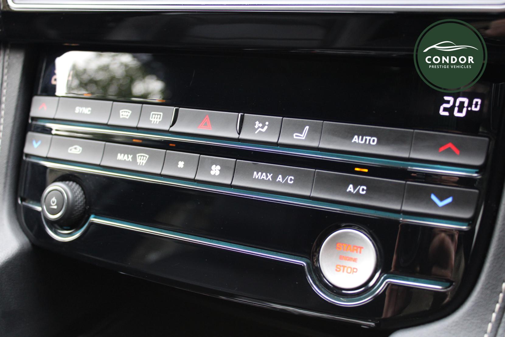 Jaguar F-PACE 3.0 V6 S SUV 5dr Petrol Auto AWD Euro 6 (s/s) (380 ps)