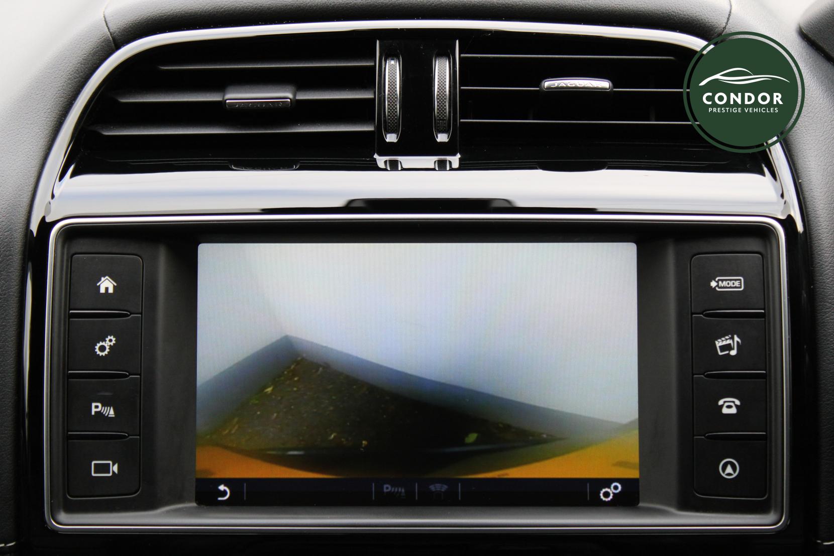 Jaguar F-PACE 3.0 V6 S SUV 5dr Petrol Auto AWD Euro 6 (s/s) (380 ps)