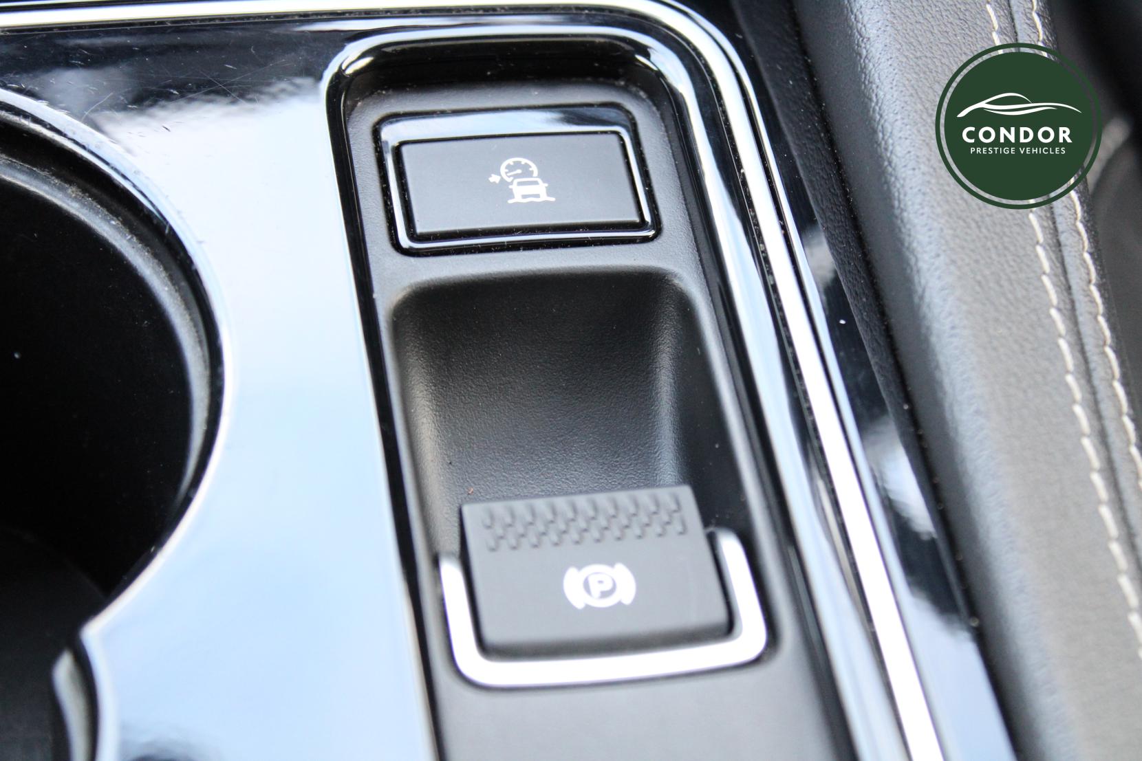 Jaguar F-PACE 3.0 V6 S SUV 5dr Petrol Auto AWD Euro 6 (s/s) (380 ps)