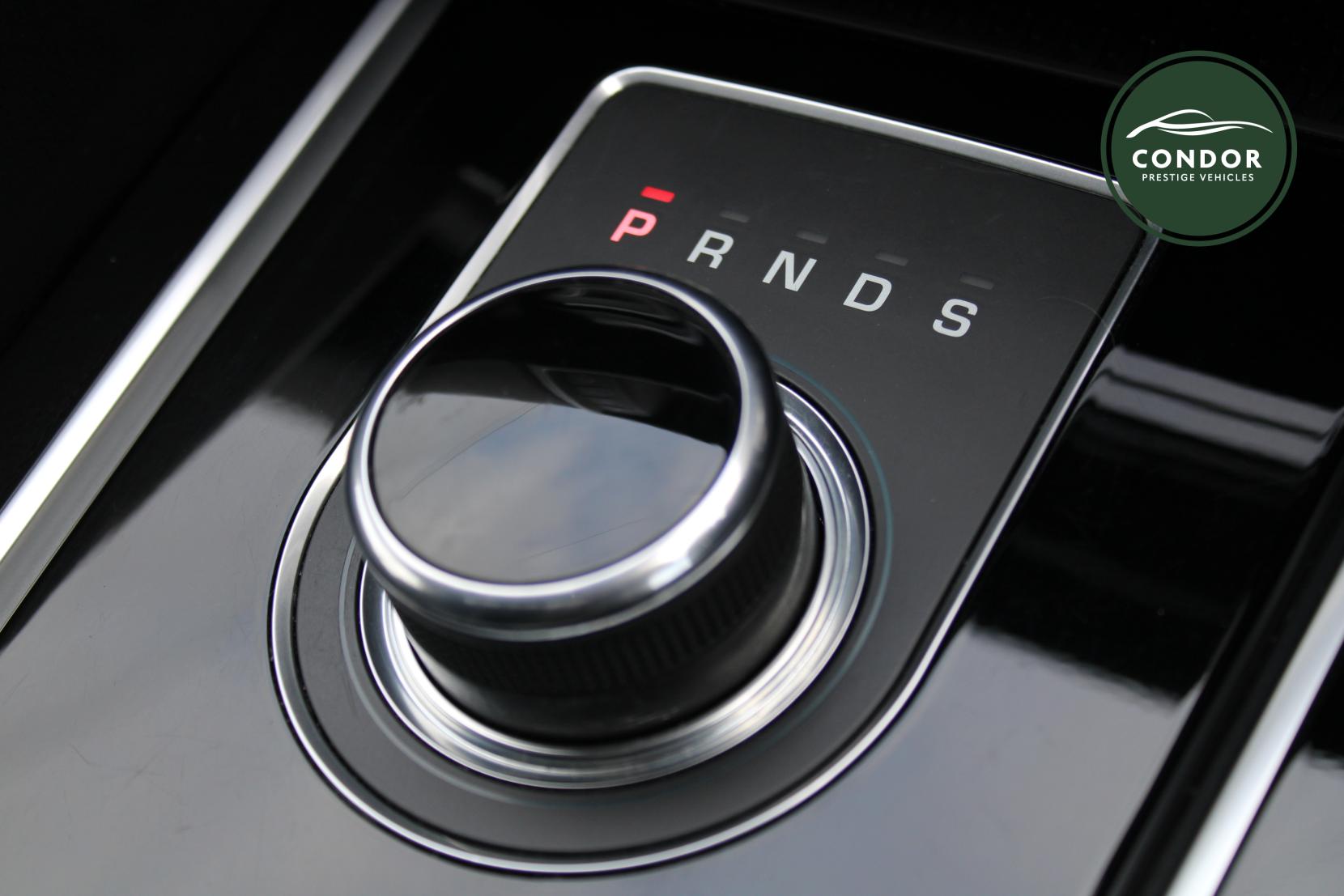 Jaguar F-PACE 3.0 V6 S SUV 5dr Petrol Auto AWD Euro 6 (s/s) (380 ps)